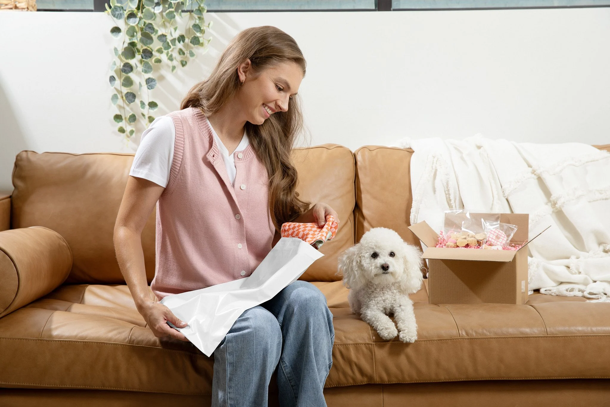 The Shipping Store_r1_01E_9008.jpg