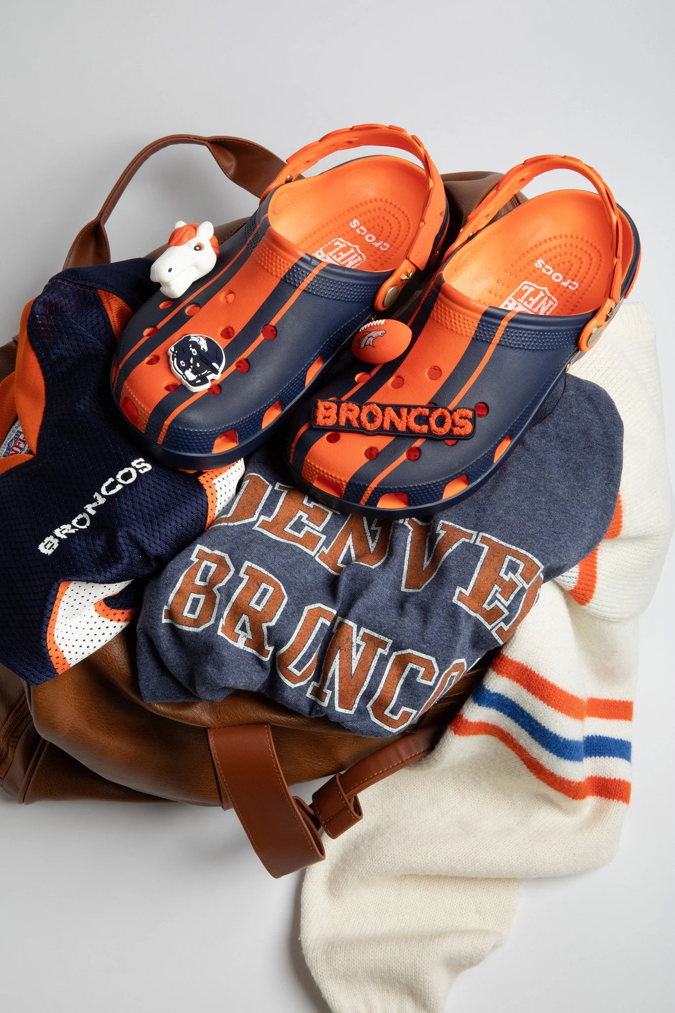 web-5c-Crocs - Global_r1_S4_2025_NFL_still-life_Broncos_3223.jpg