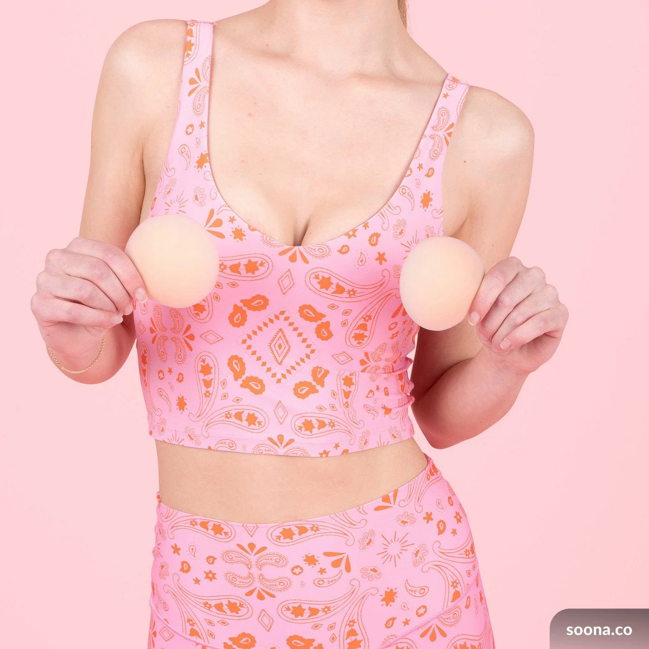 web-e8-Sticky Boobs_r1_01A_8324-shopify-2048x2048.jpg