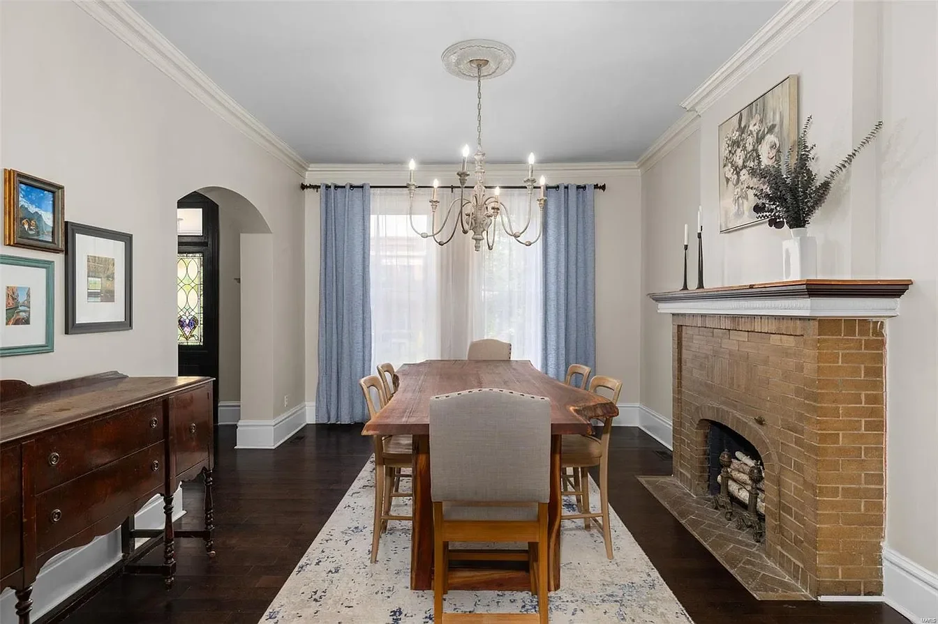 Shenandoah - Dining Room 2.webp