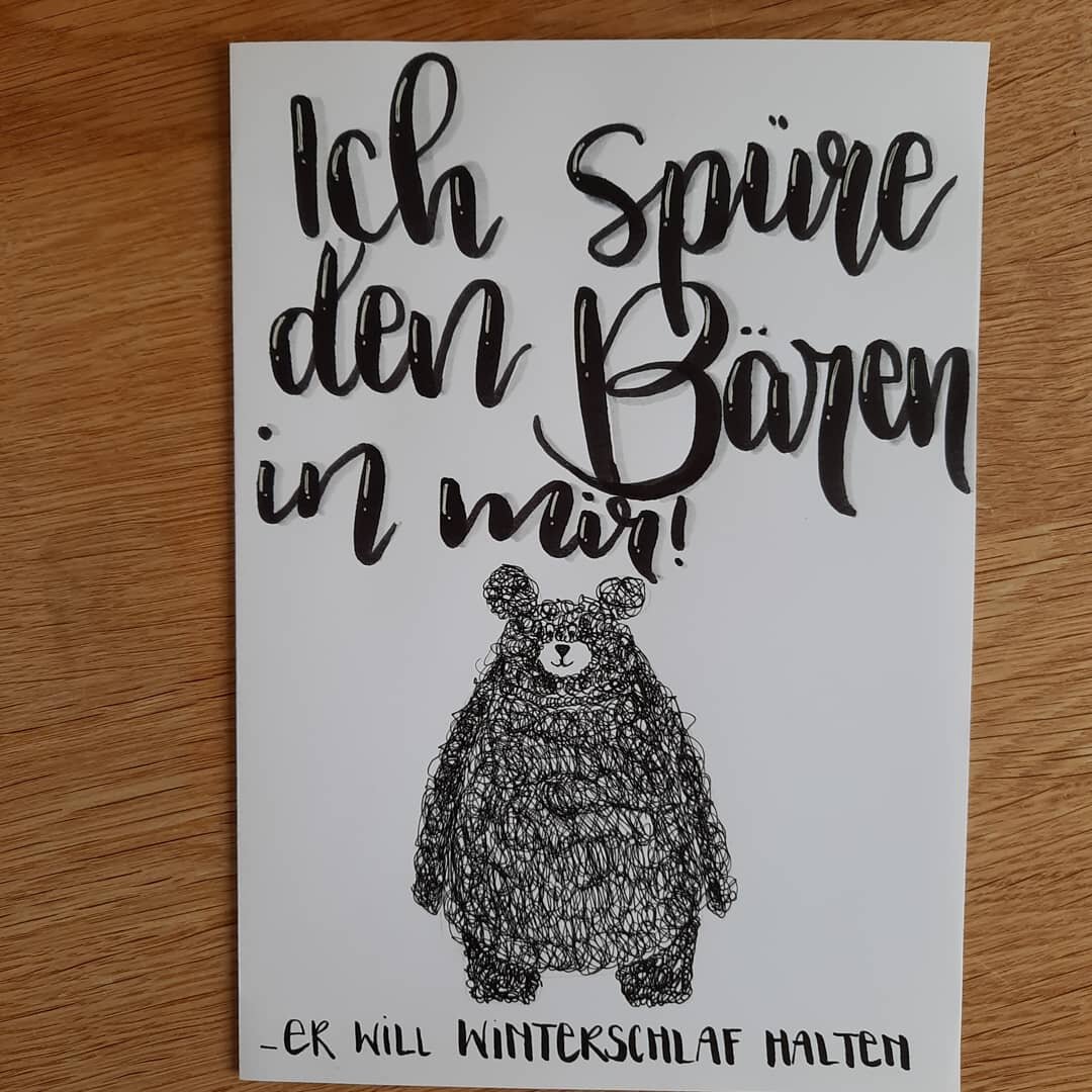 🐻😴 Wem gehts auch so?😅😂

Spruch gesehen bei @belles_lettering
B&auml;r: von einer Postkarte von Kunst und Bild GmbH / Frielinghaus Design
Stifte: #stabilobrushpen #micronpigma (Unbeauftragte Werbung, alles Selbstgekauft😊) 

#b&auml;r #ichsp&uuml