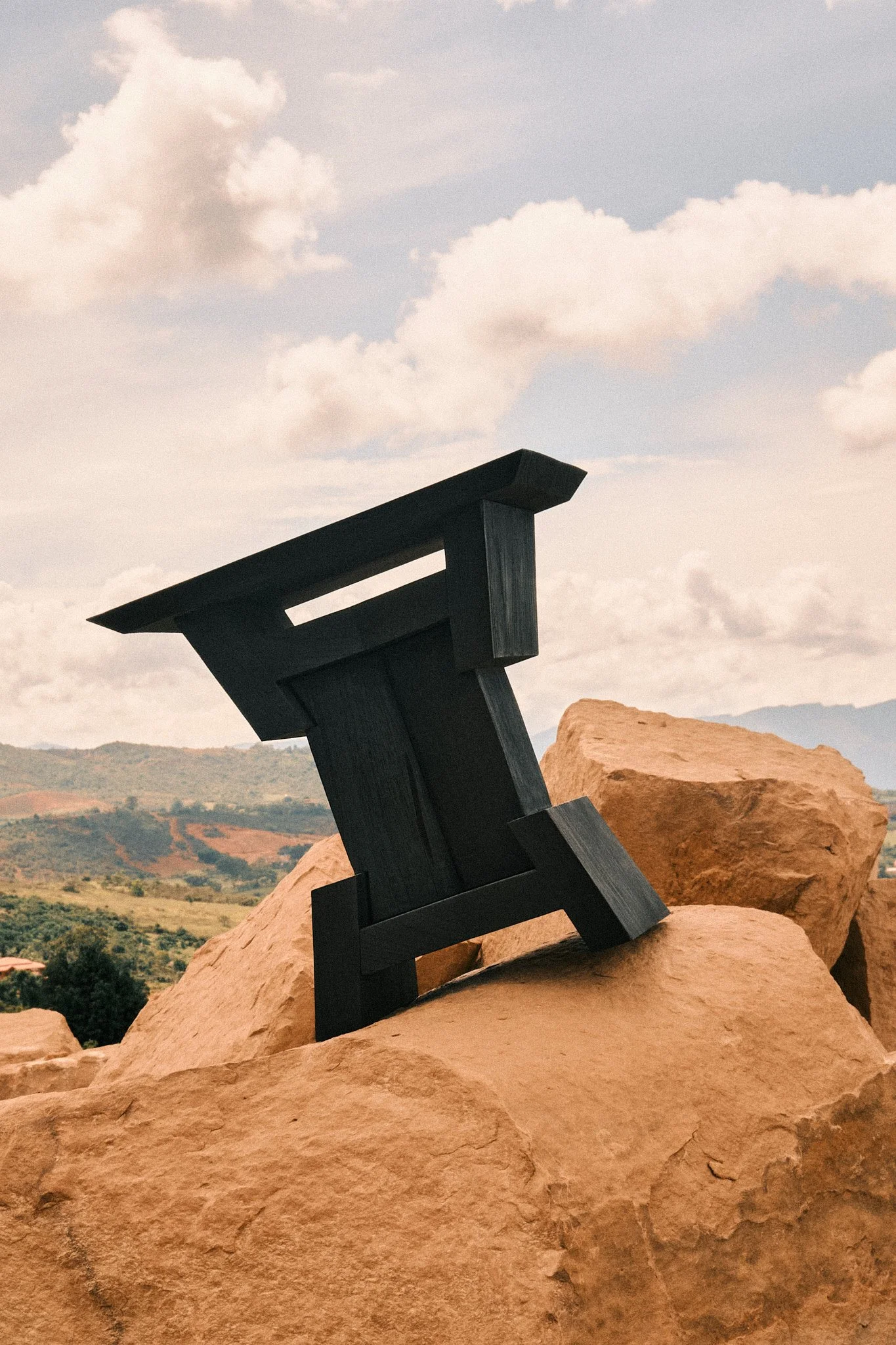 CarmWorks_Furniture_Bersek_table 19.jpg