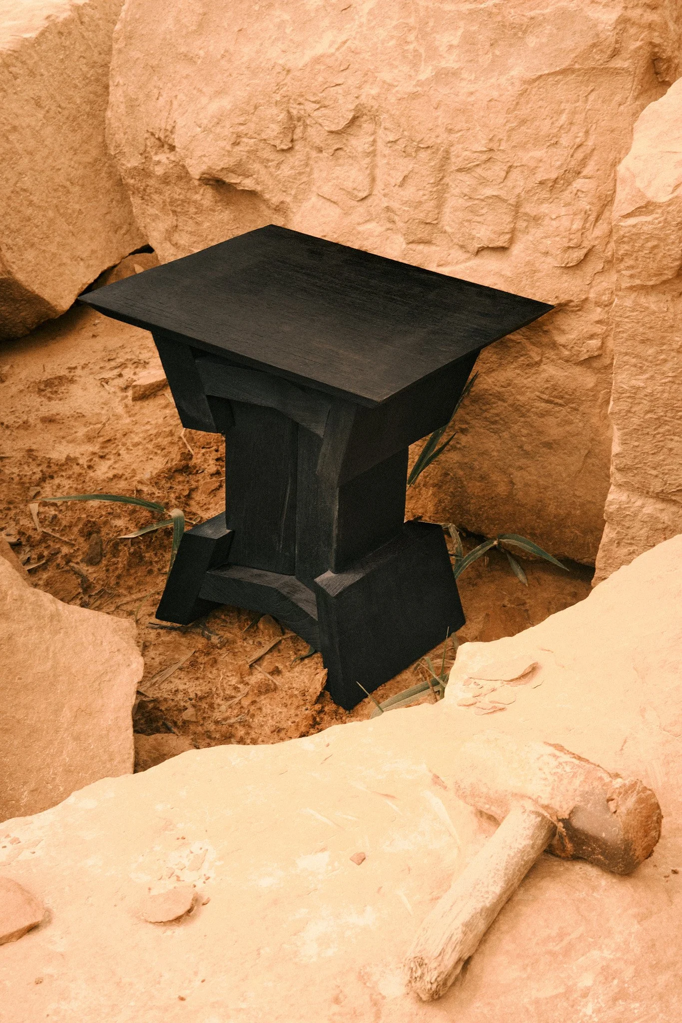 CarmWorks_Furniture_Bersek_table 20.jpg