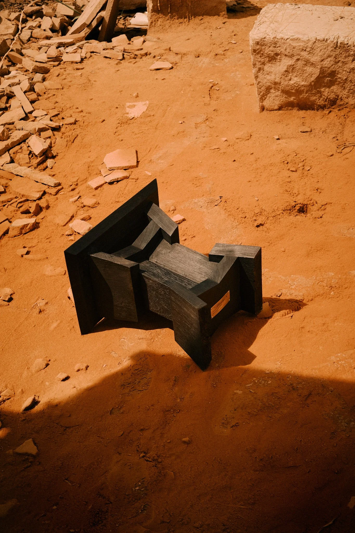 CarmWorks_Furniture_Bersek_table 27.jpg