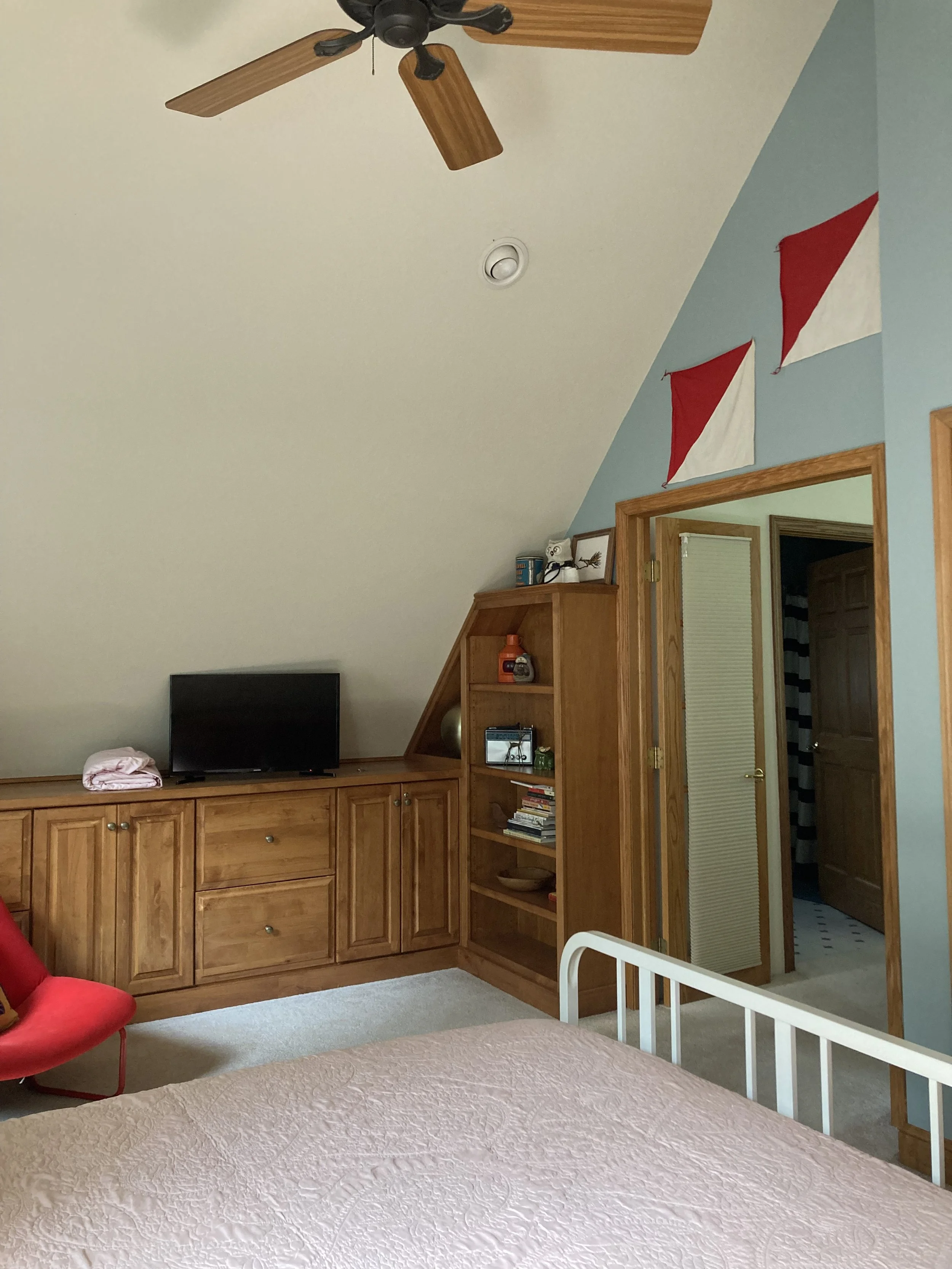 3rd Floor King Bedroom