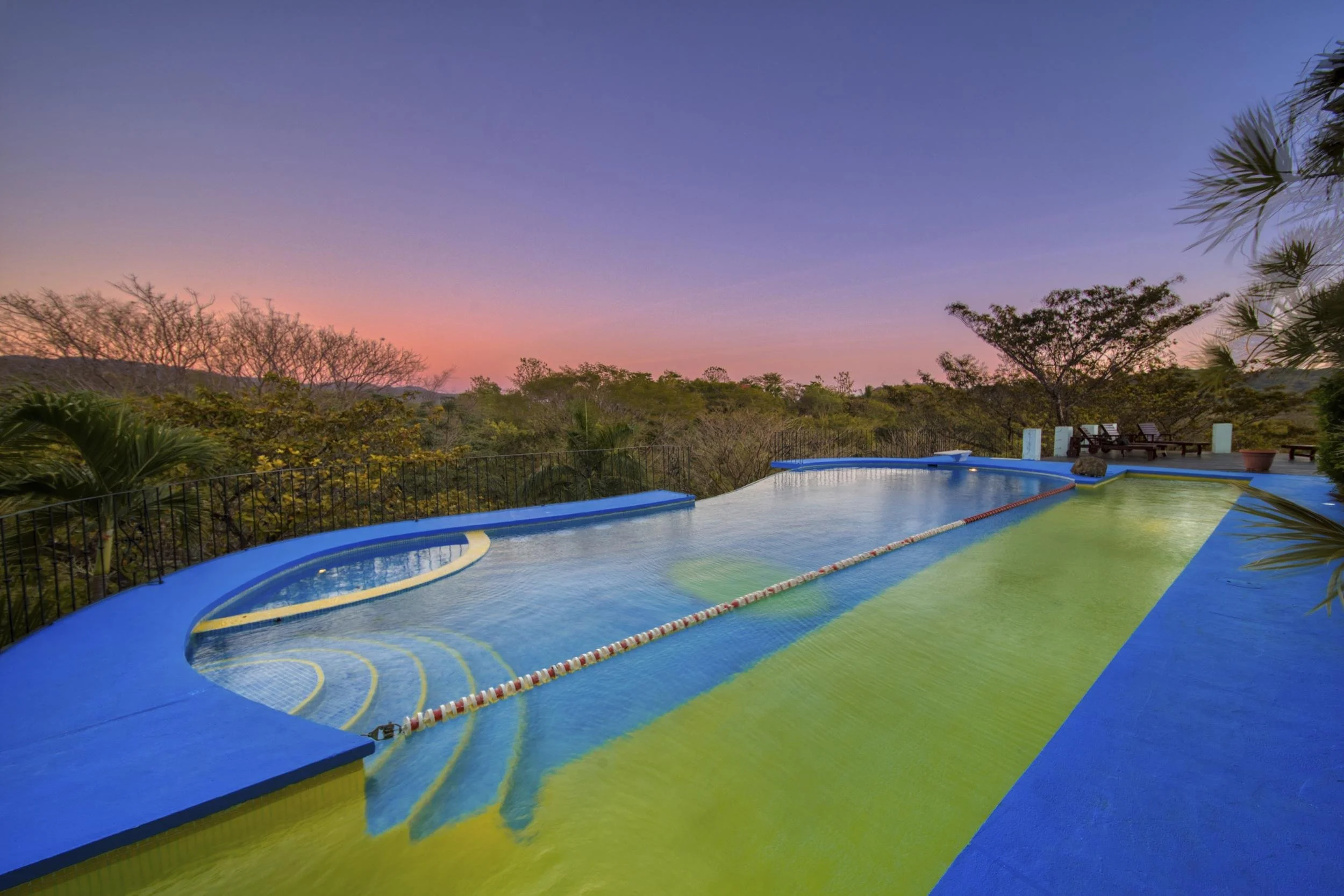 Discover Jungle's Edge: The Ultimate Corporate Retreat Destination for Wellness and Productivity
