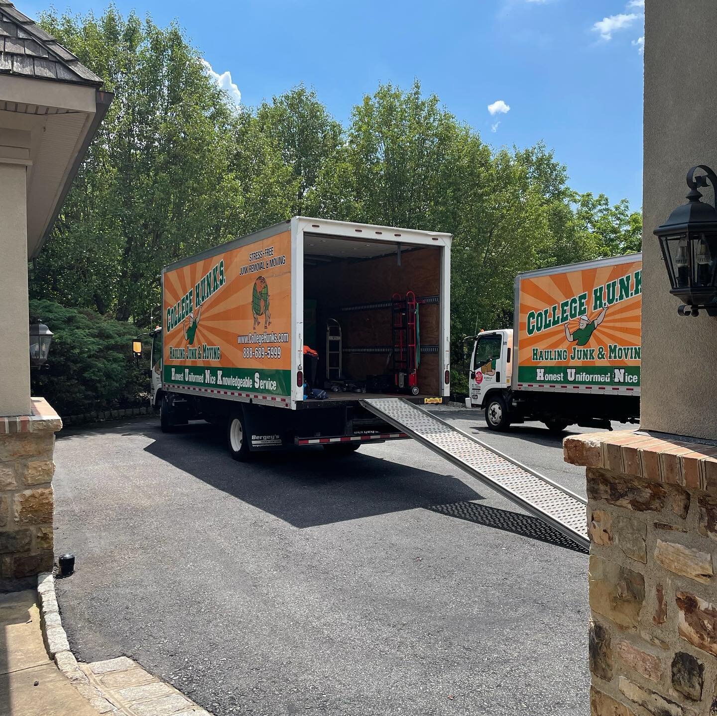 Moving day at a client property. Huge shout out to @collegehunksbucksmont for being able to do a SUPER last minute move for us. And how cool is it that the owners wanted all the left over furniture (there was a lot of very nice stuff) to go to @habit