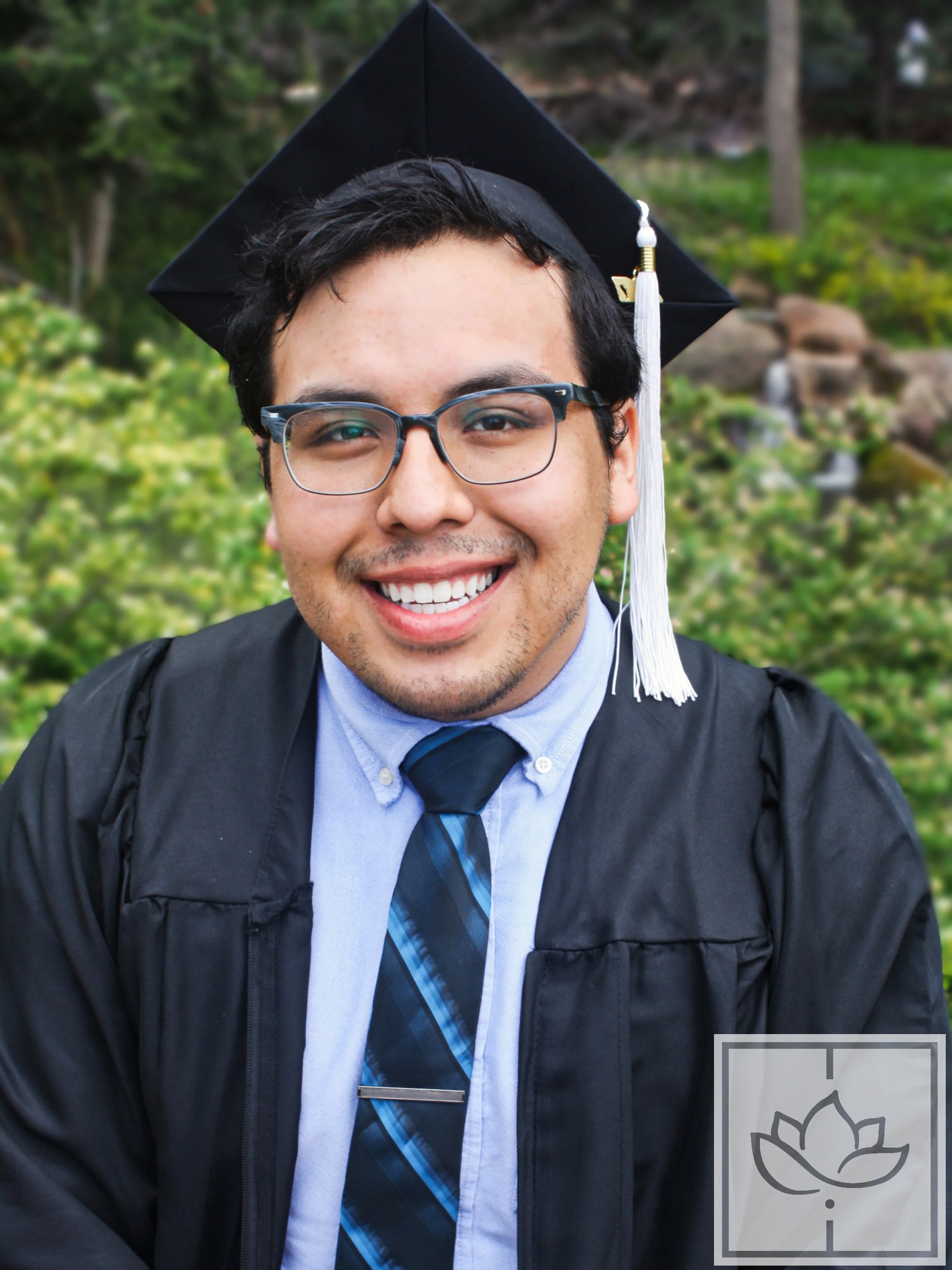 grads2.jpg