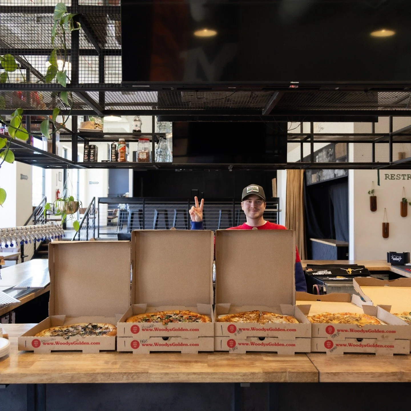 From casual pizza lunches to cozy galette and cr&ecirc;pe evenings, we&rsquo;ve been finding more ways to bring people together lately. 🍕🥞

Different days, different flavors, same idea: creating space for connection beyond the work.