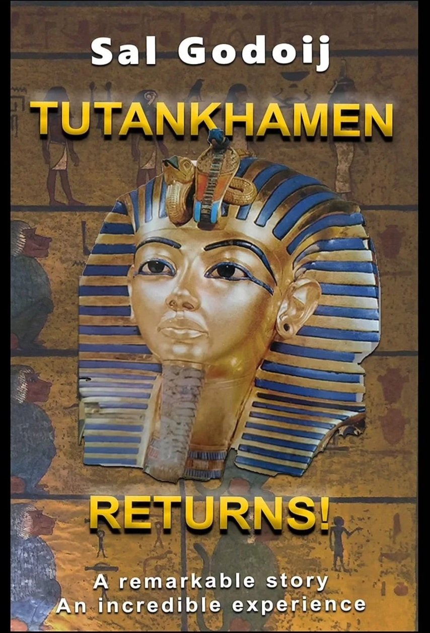 Tutankhamen Returns book cover