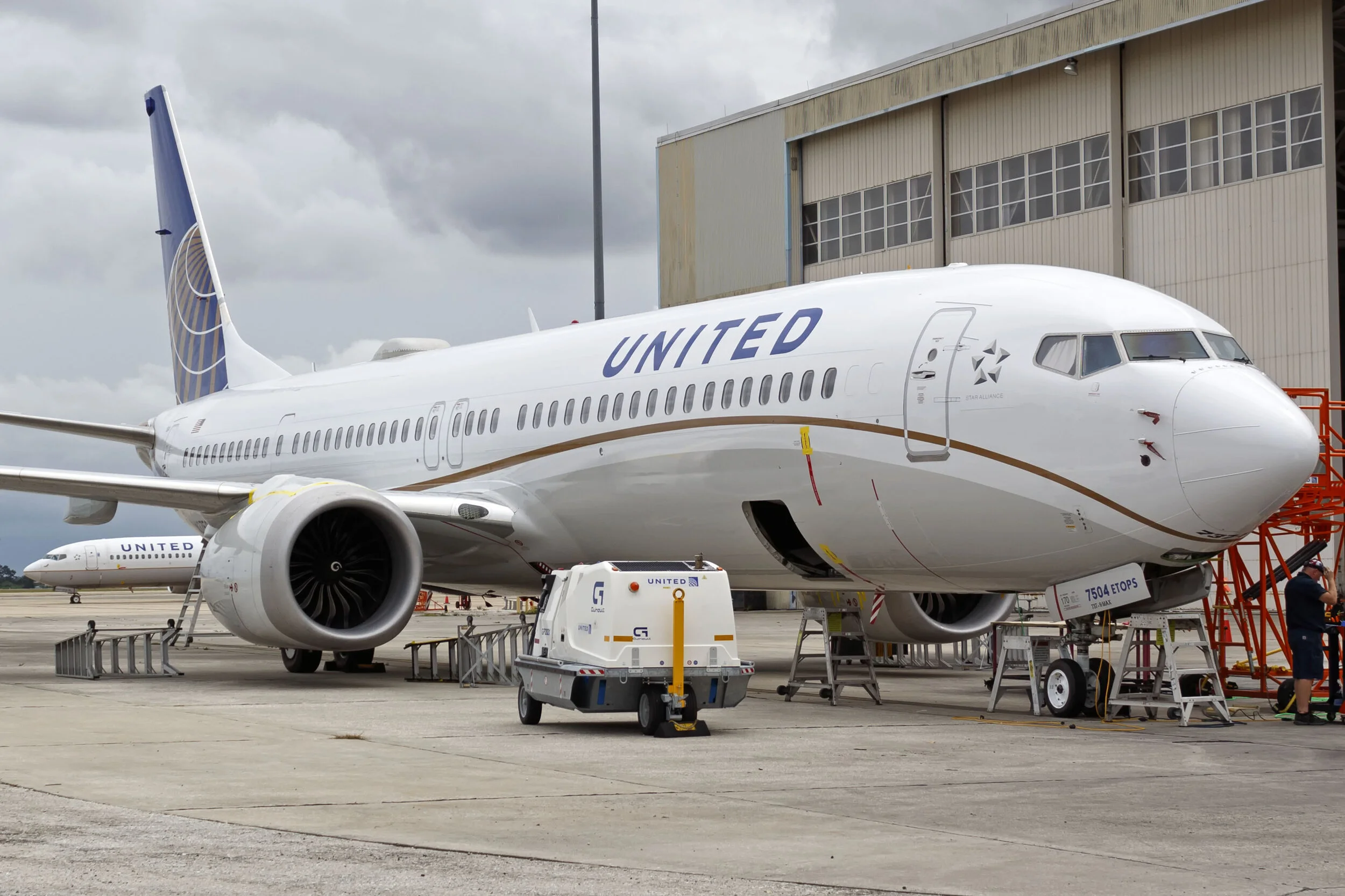 United Airlines Buys 25 Additional 737 Max Aircraft
