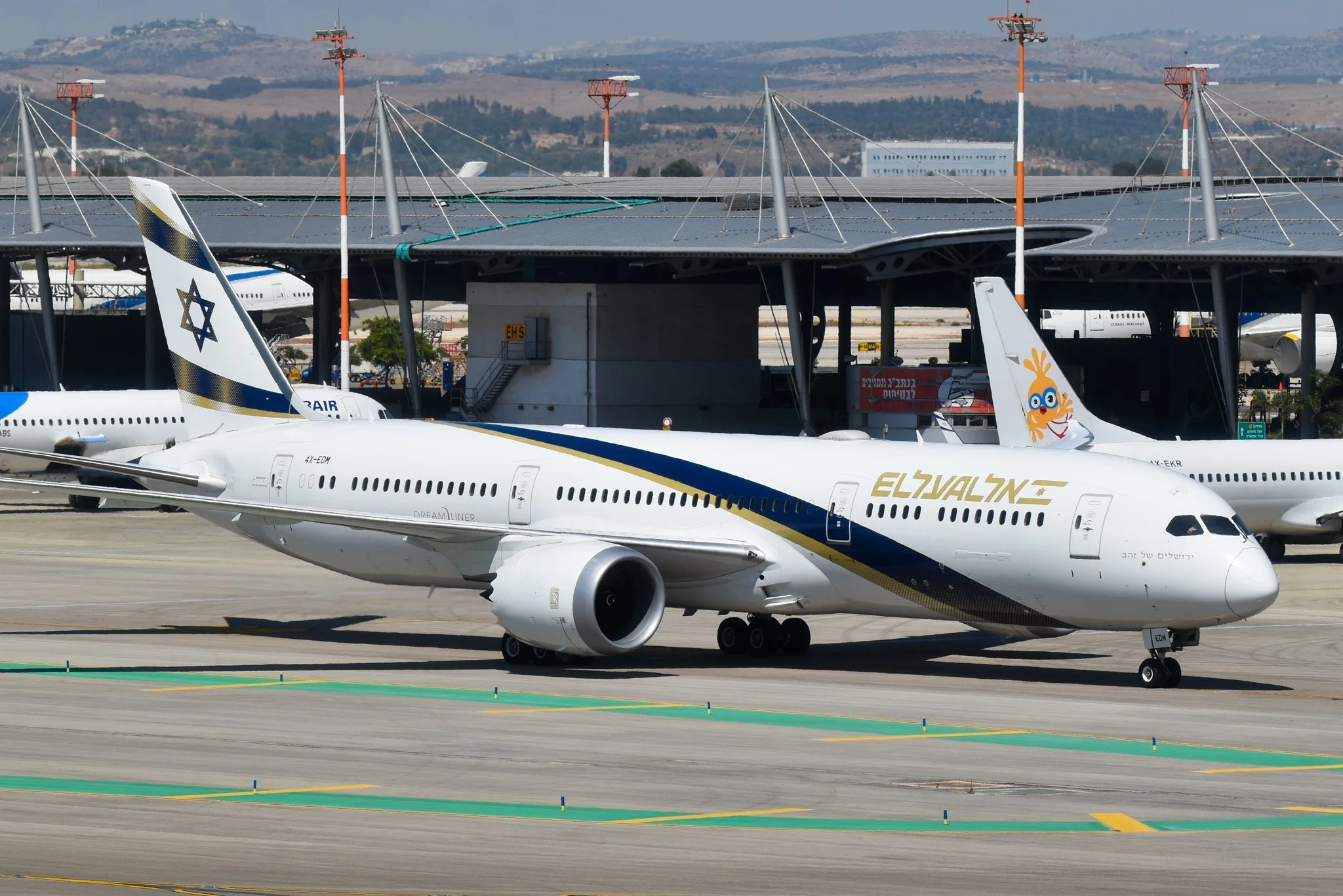 El Al Seeks to Potentially Acquire Competitor Arkia Airlines