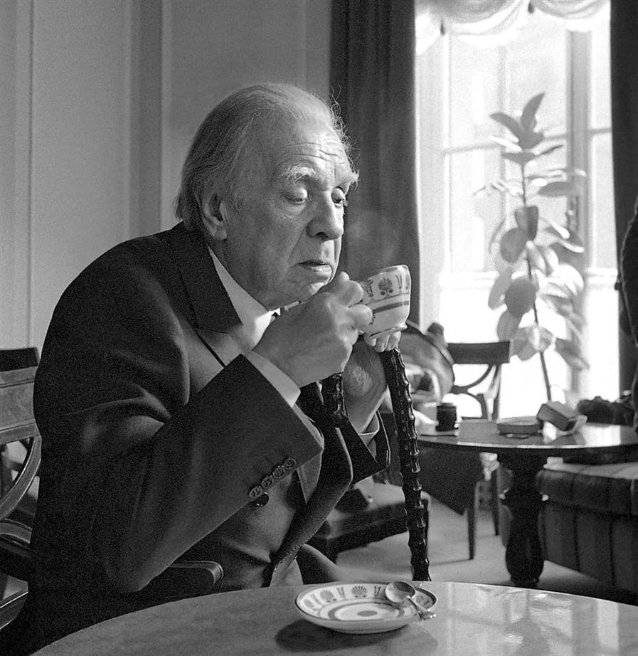 Gellius and his predecessor, Borges