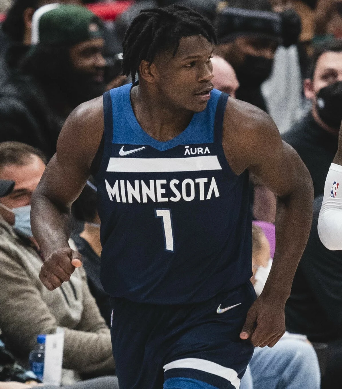 Minnesota Timberwolves shooting guard Anthony Edwards is week to week with a knee injury 