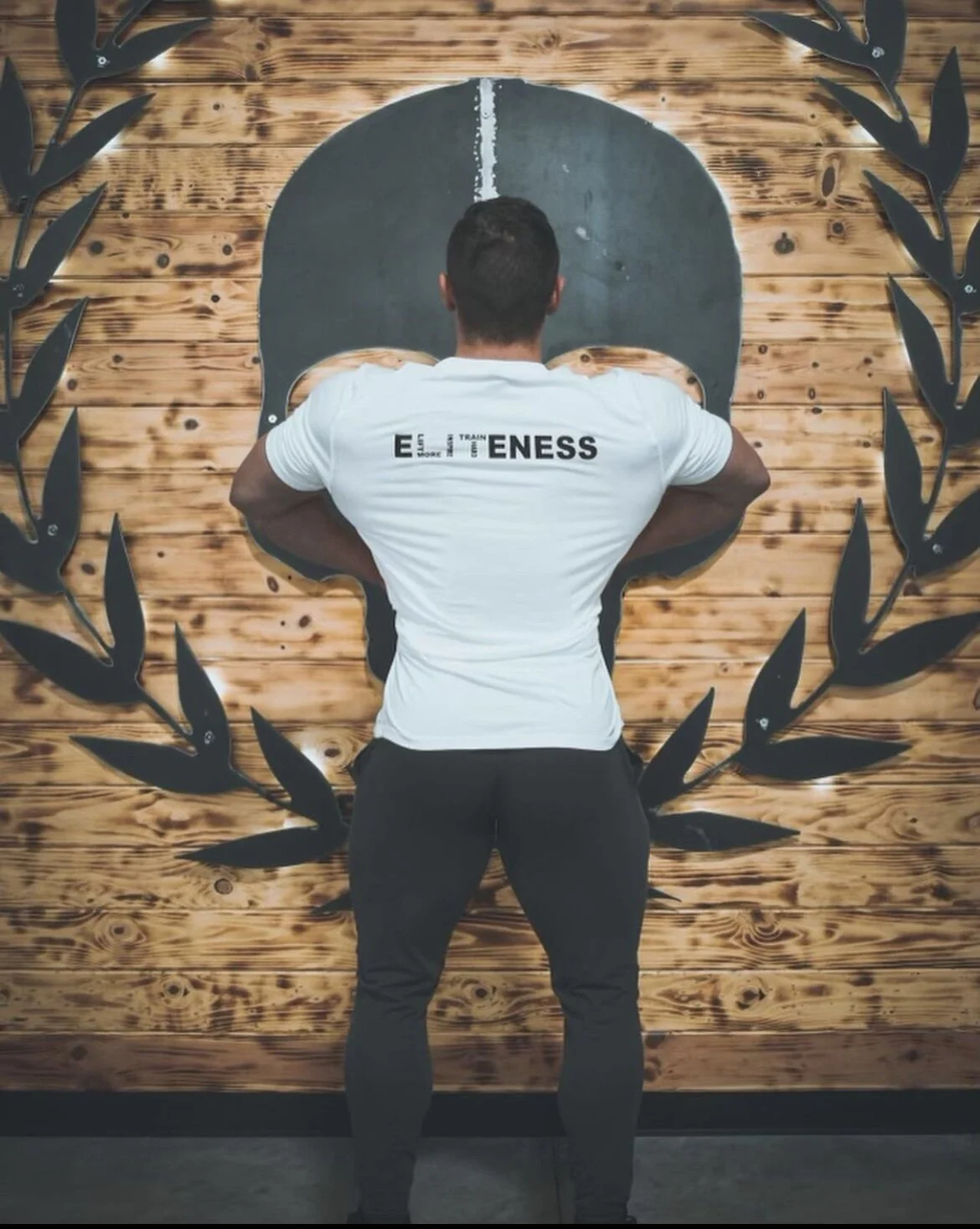 Men's white workout shirt — ELITENESS