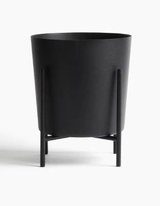 Black Metal Pot on Stand