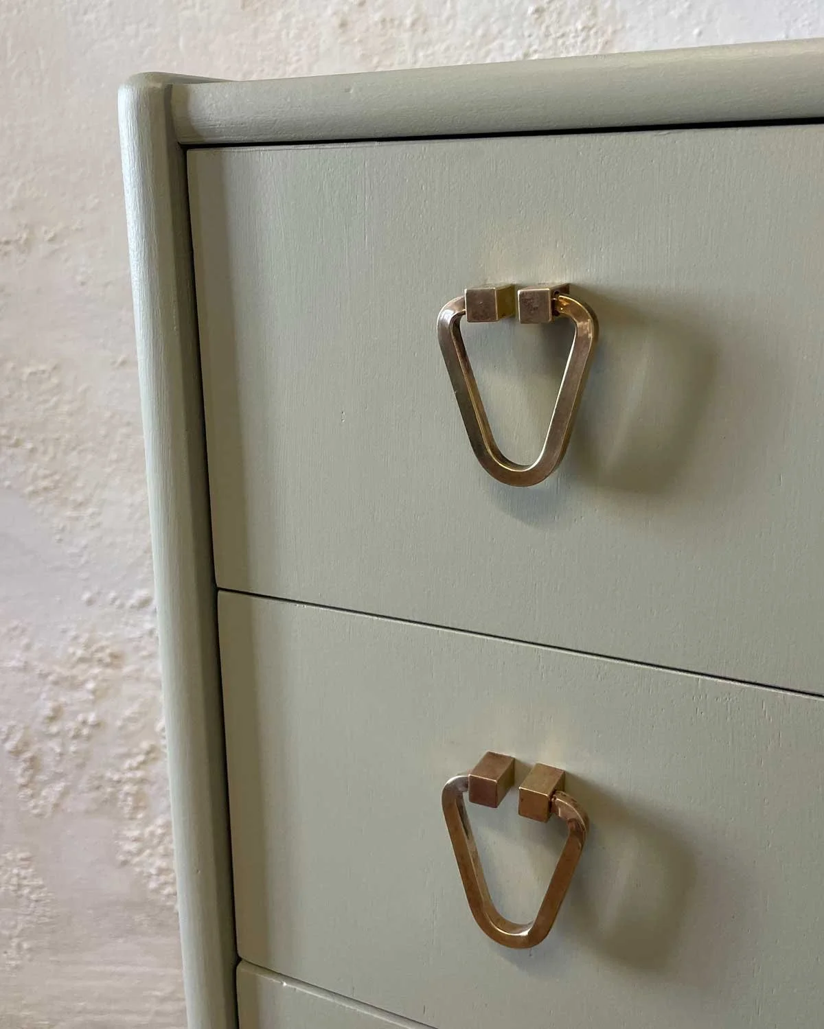 Mid-Century---Eucalyptus_05.jpg
