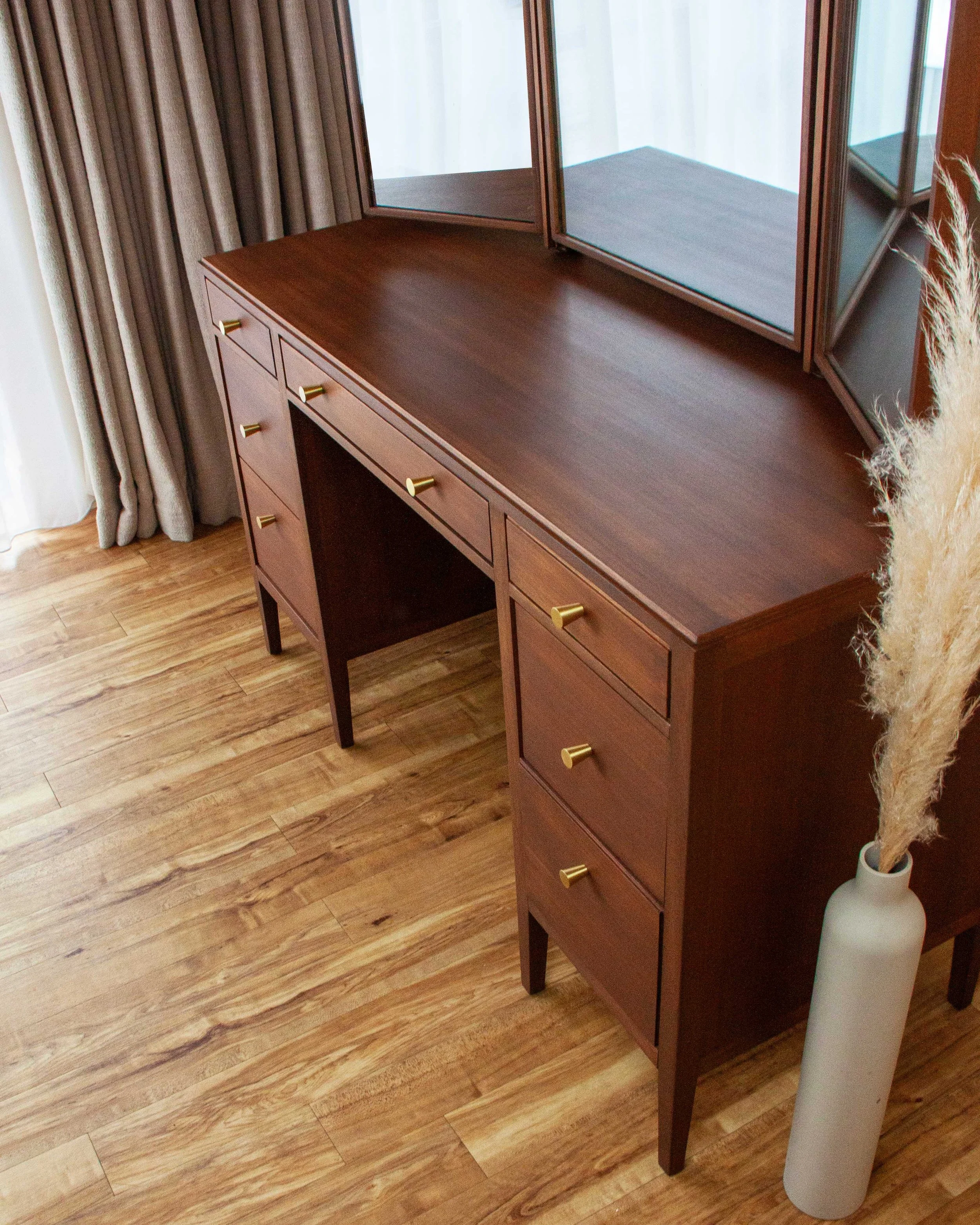 Mid-Century-Loughborough-Dressing-Table_03.jpg