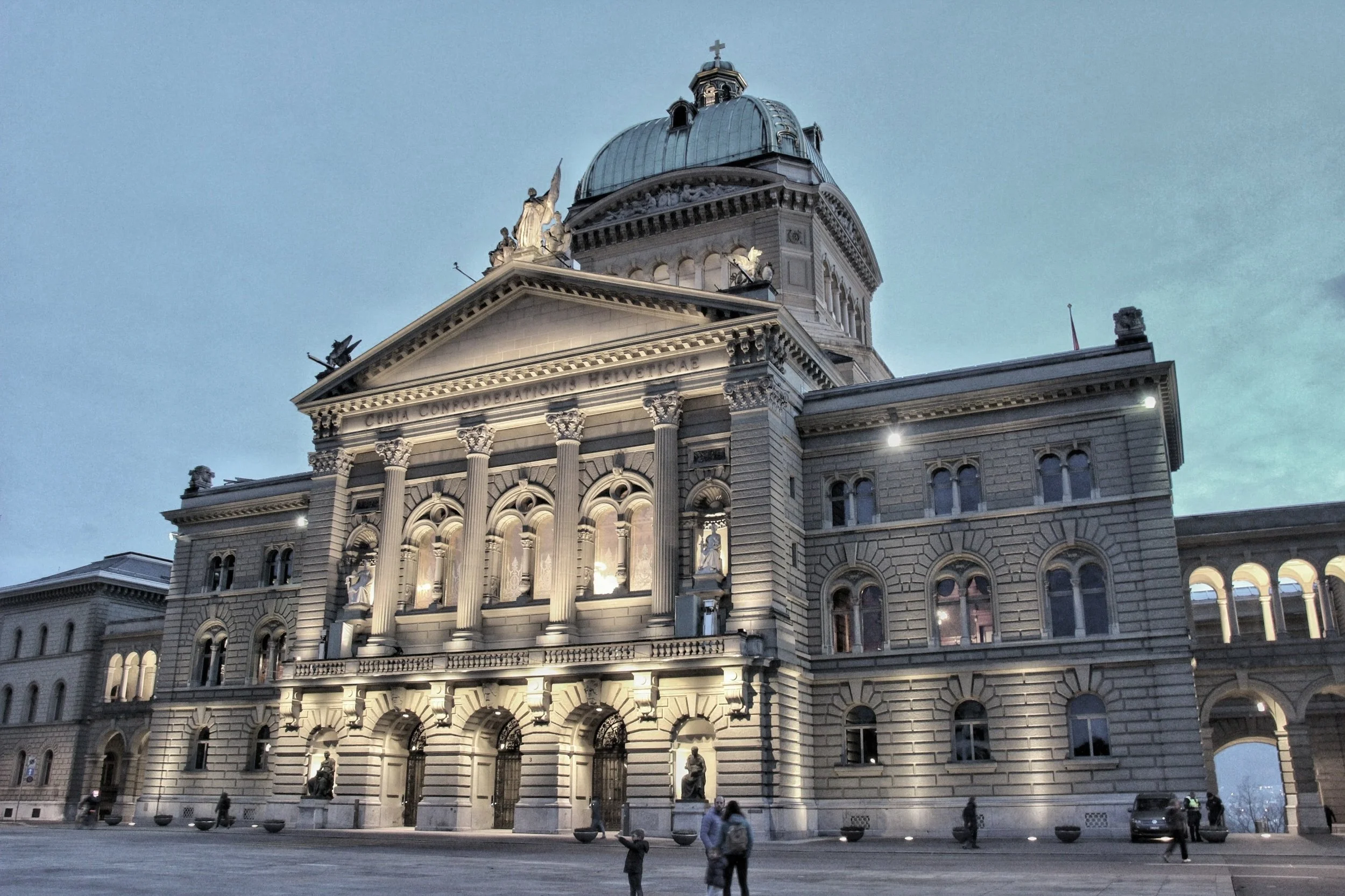 8 Pro-Business Politicians in Switzerland