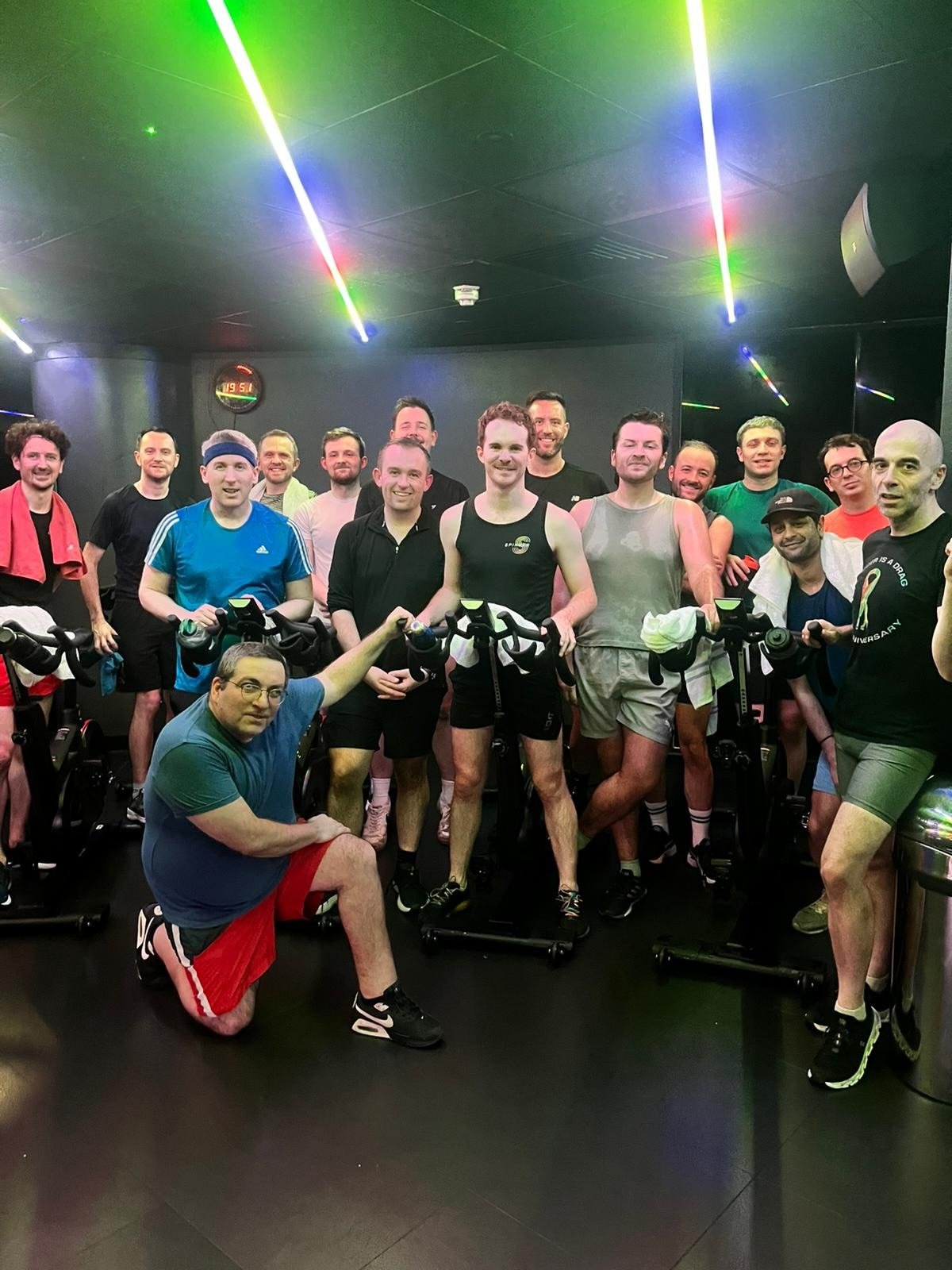 No blue feelings here team! 💙🩵 Just non stop bops with @leannegabriella, woohoo. Fab work team - don&rsquo;t forget there&rsquo;s two more chances to join us this week on Wednesday and Friday - snap a last ticket now! 🌈💕