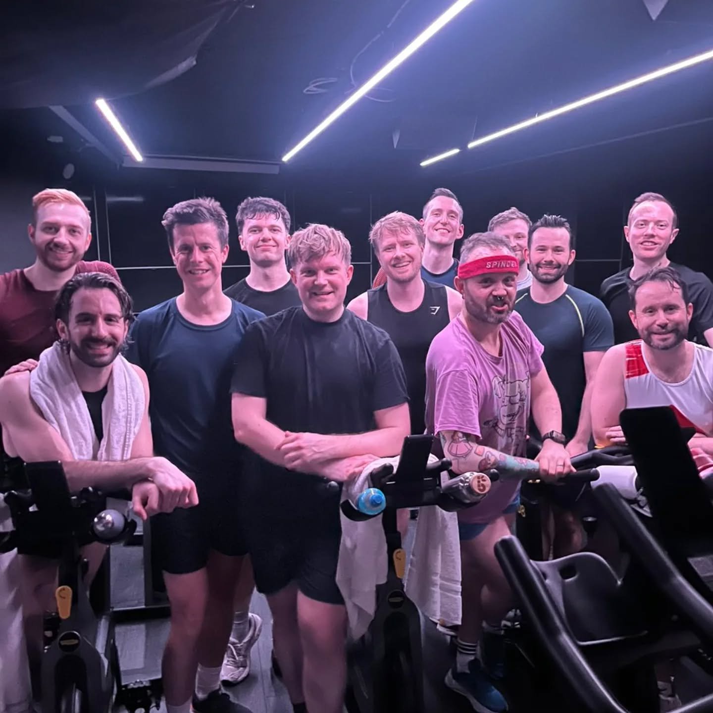 Not even the Traitors final keeps our Spinderellas from a Girls Aloud V Sugababes class!  Amazing work team!  Join us next week for the final 3 classes of January! ❤️🚴&zwj;♀️🌈