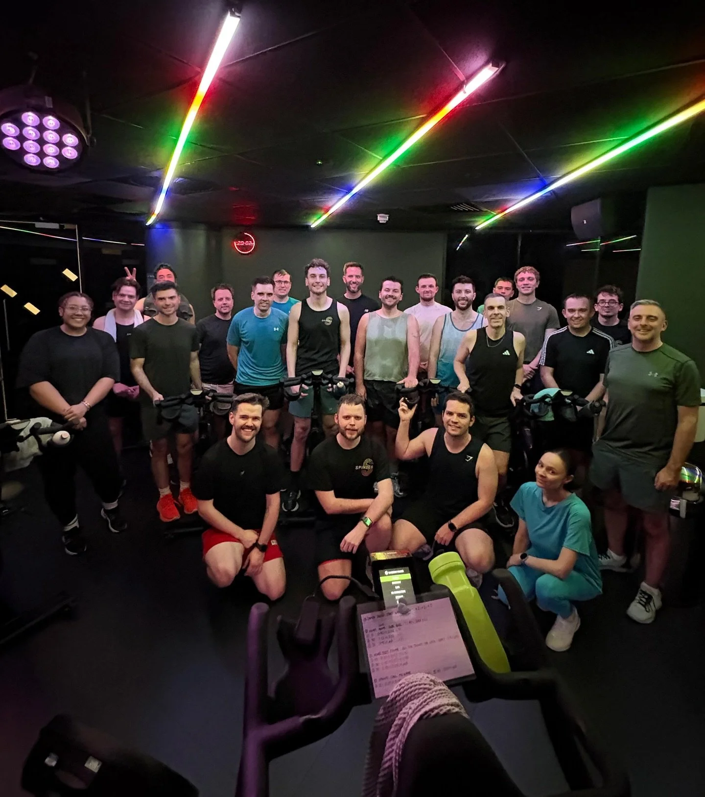 Pop vs Emo! There was only ever going to be one winner 🖤Tonight&rsquo;s anniversary ride with @whosdavid__ delivered exactly what it needed to&hellip;  EMO BANGERS for the win! 

Now&hellip; straight to our favourite local @nellofolddrury for our pi