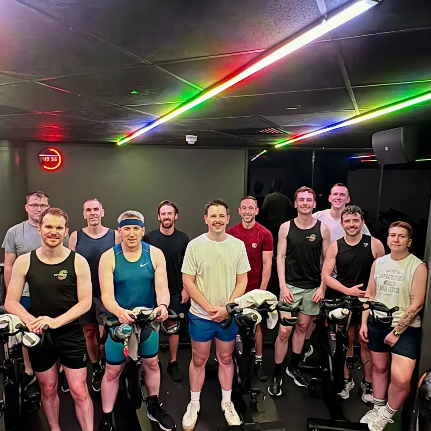 Our Spinderellas were indeed living la vida loca tonight with a fab playlist full of Latino Pop Bangers with @feelingfarrowabulous.  You've earned your pizza at the social - enjoy! 🍕🍺. 

You still have 2 more chances to join us this week with class
