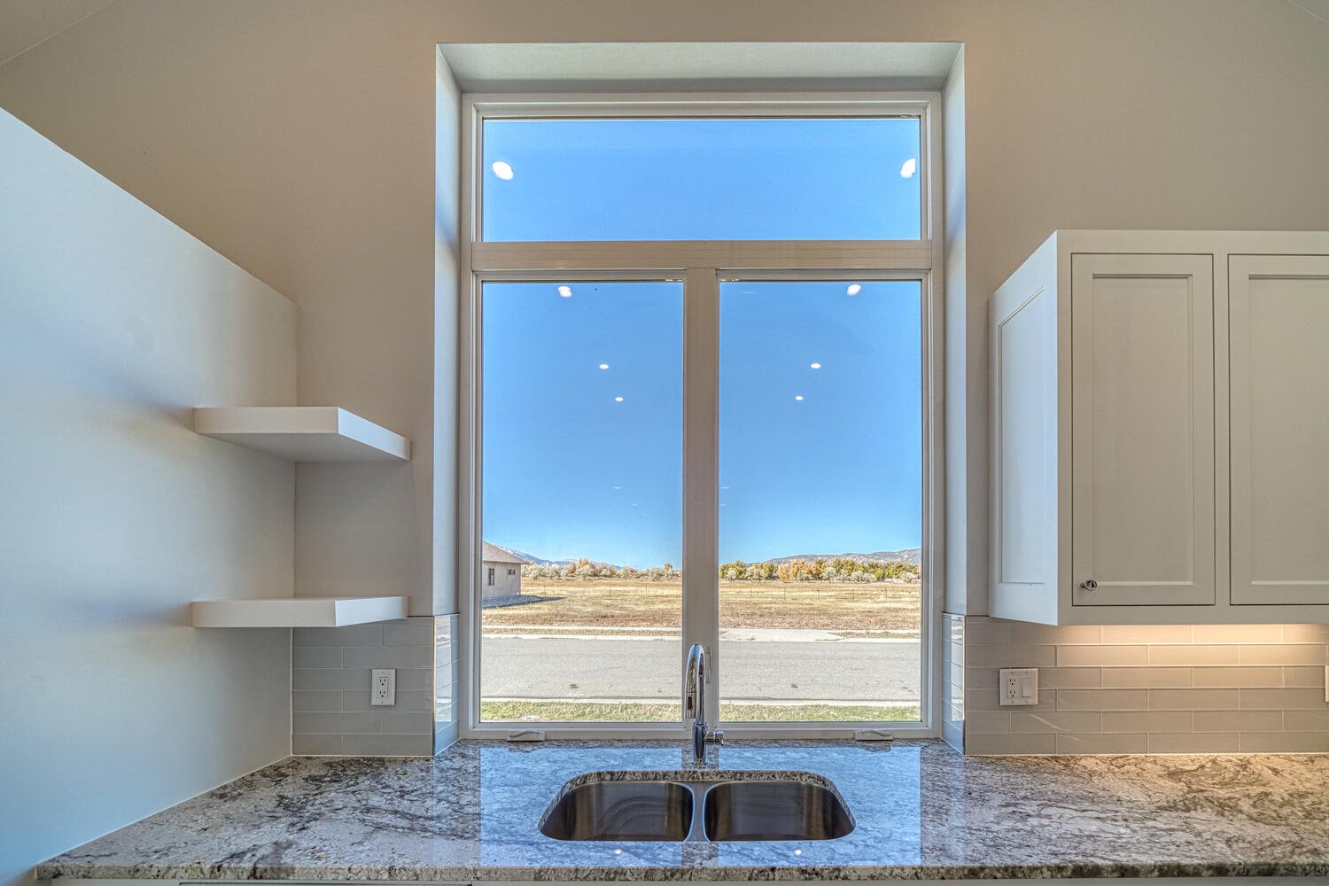 144 Starbuck Cir Salida CO-large-008-010-Kitchen Views-1500x1000-72dpi.jpg