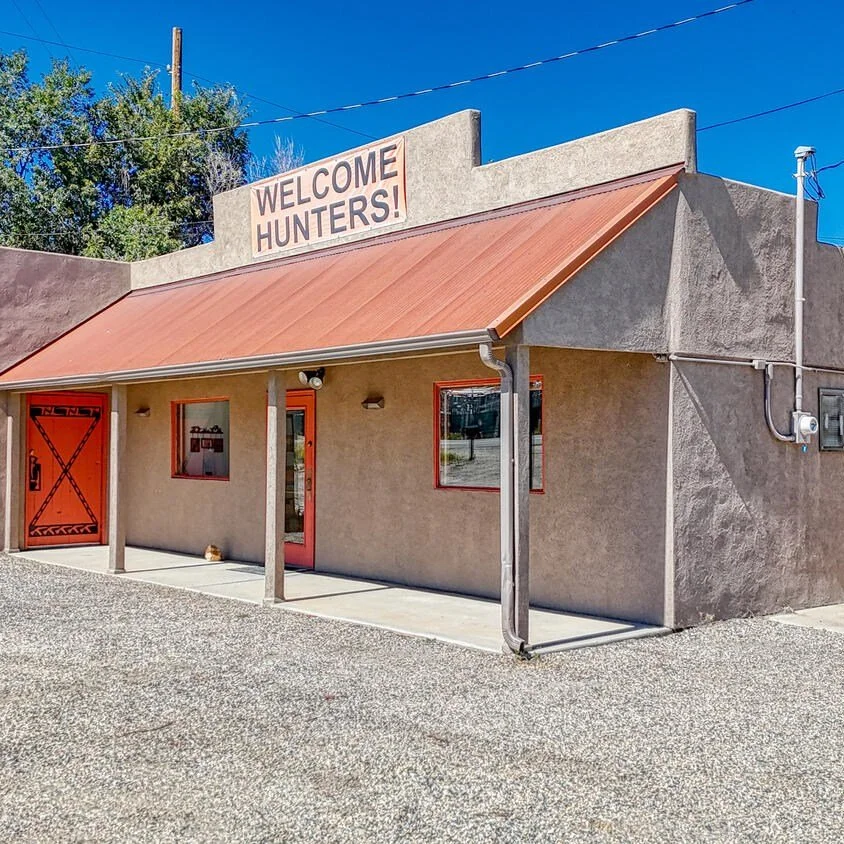 🏠 JUST LISTED | 11238 W US Highway 50

Prime commercial opportunity with unbeatable exposure and endless potential for retail, office, or mixed-use ventures. Updated, move-in ready, and sitting on nearly half an acre with room to grow &mdash; this o