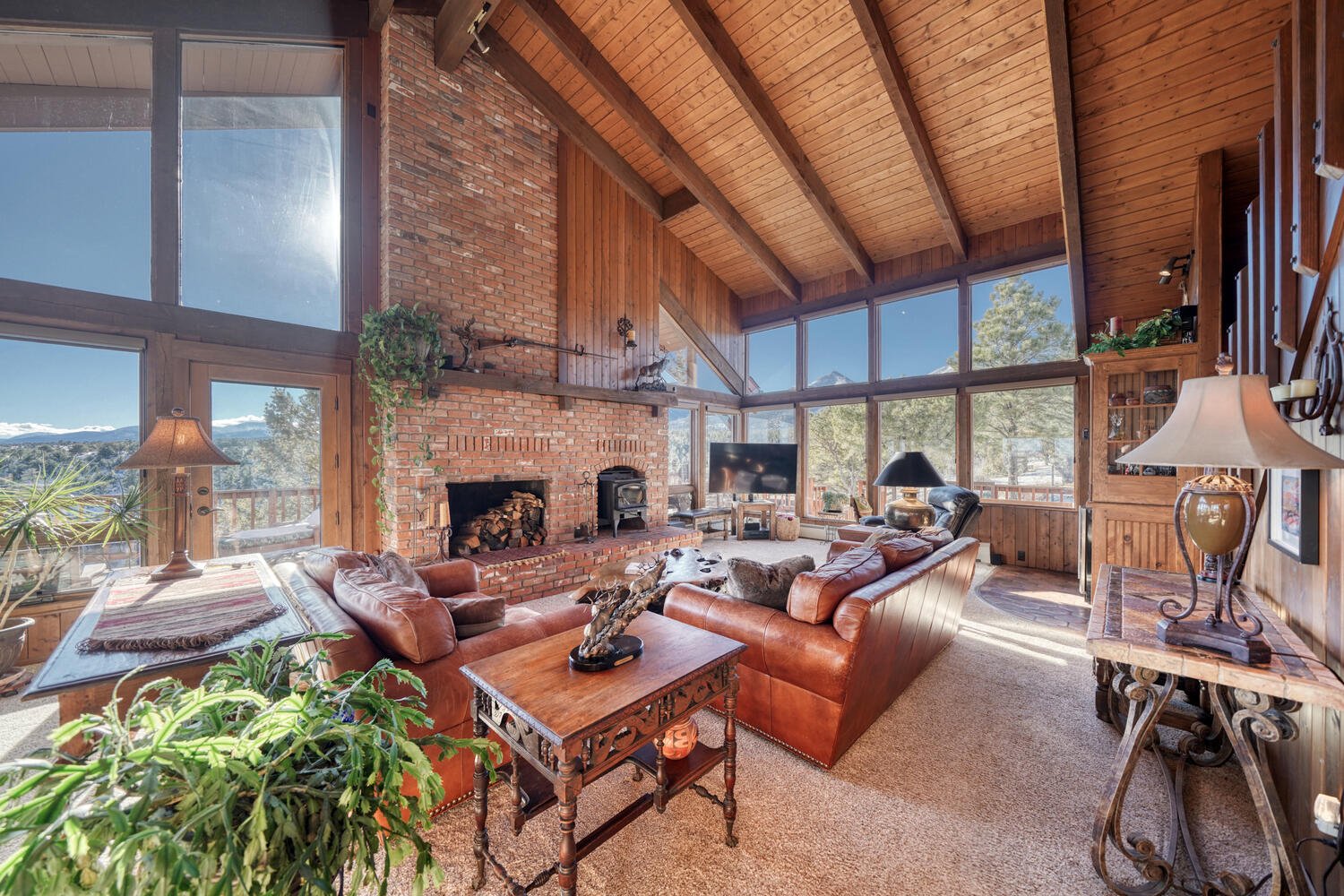 13400 Dry Gulch Rd Nathrop CO-large-052-090-Living Room-1500x1000-72dpi.jpg