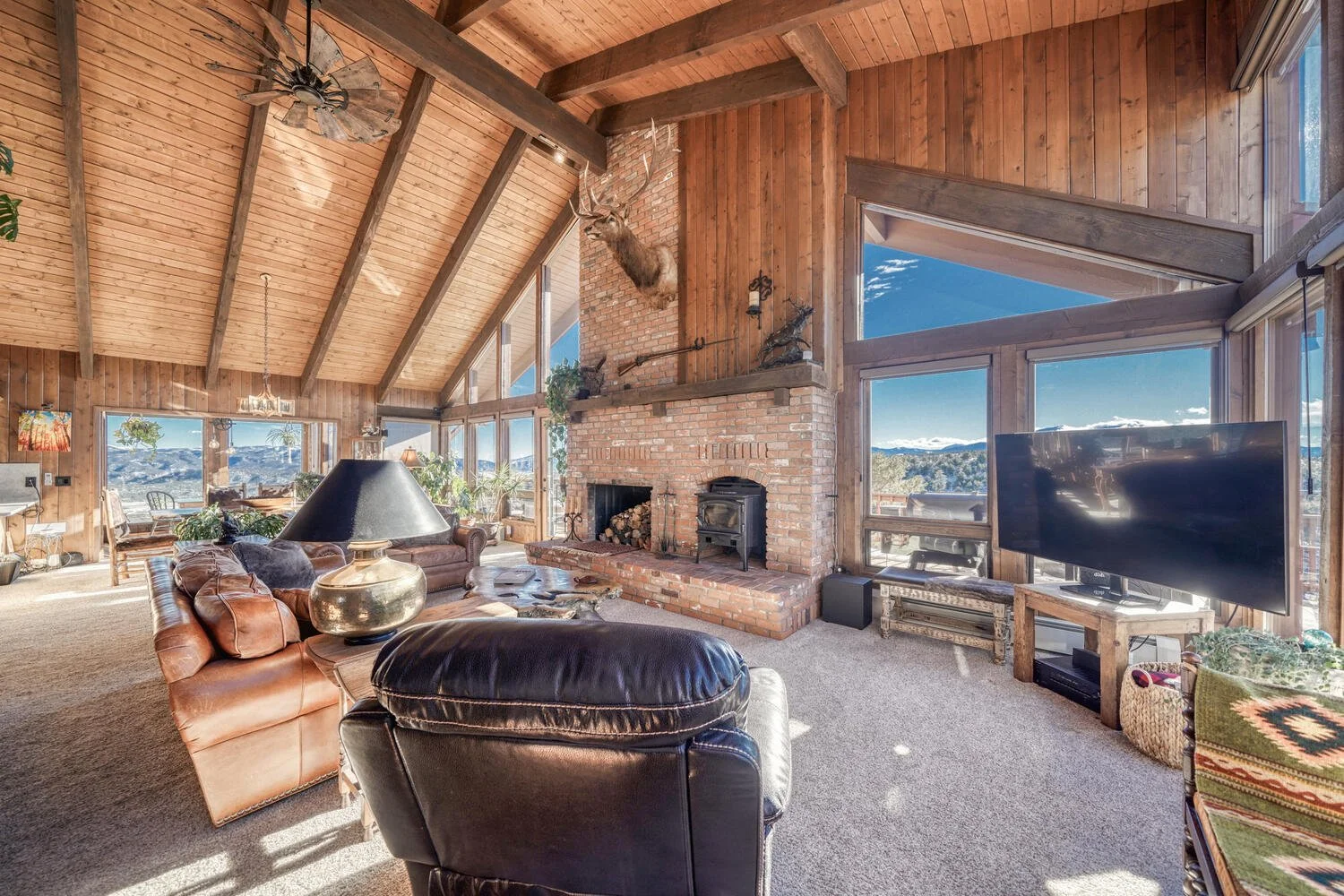 13400 Dry Gulch Rd Nathrop CO-large-059-149-Living Room-1500x1000-72dpi.jpg