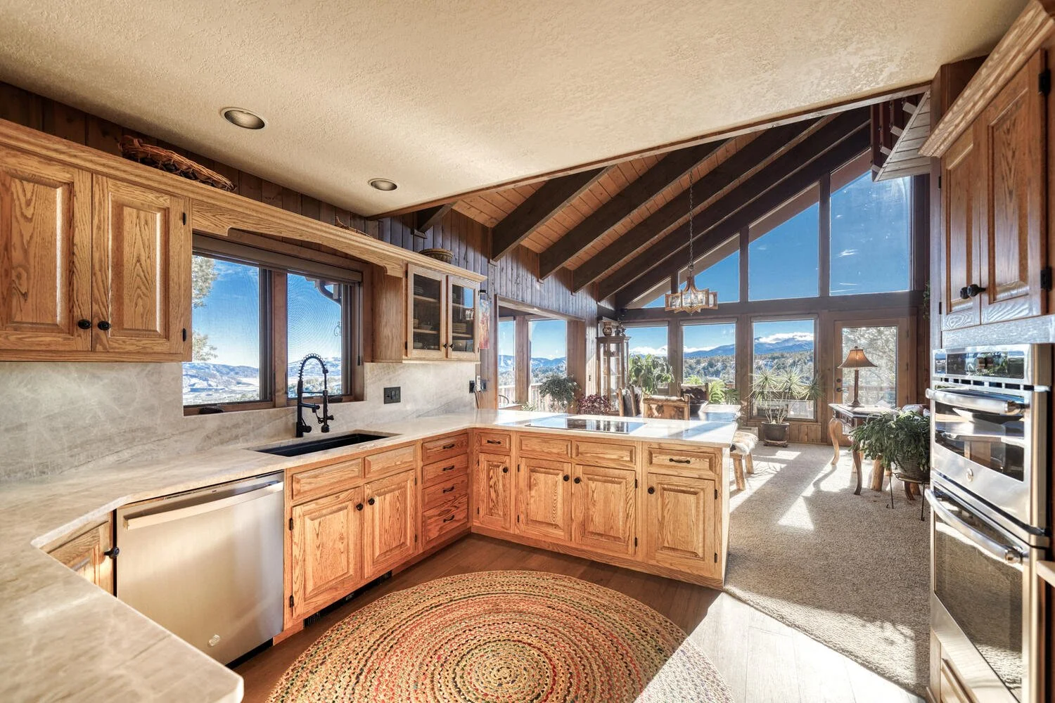 13400 Dry Gulch Rd Nathrop CO-large-070-101-Kitchen-1500x1000-72dpi.jpg