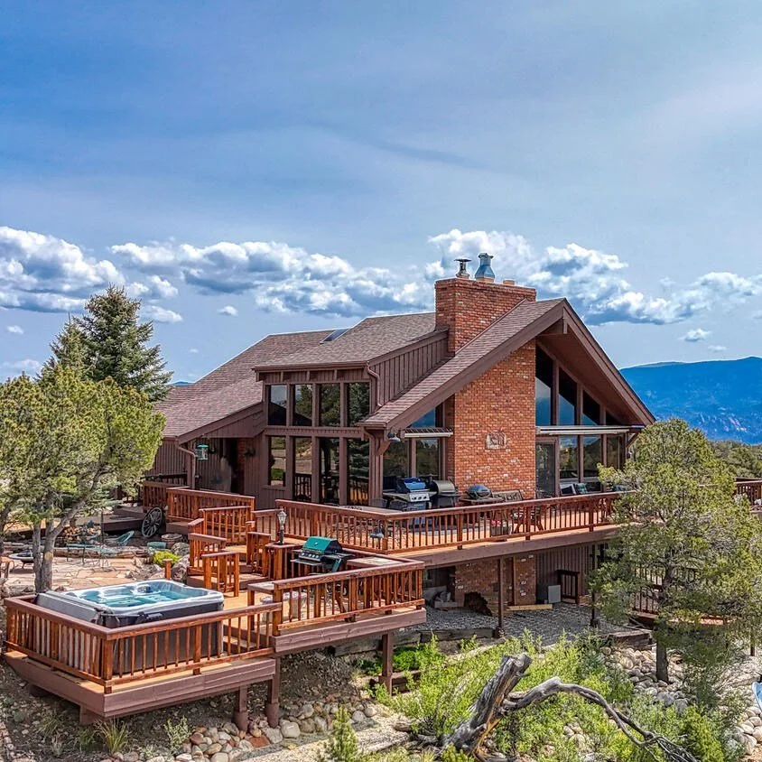✨ Just listed in Mesa Antero Estates ✨

74.5 acres at 8,442 feet with breathtaking 360&deg; views of the Continental Divide and surrounding 14ers. This 4-bed, 4-bath mountain retreat offers refined alpine living, expansive outdoor spaces, and a rare 
