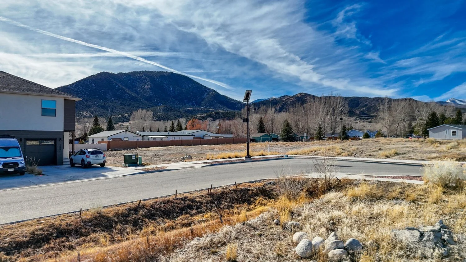 400  410 Alabama St Poncha-large-017-010-Ground Level Views-1500x844-72dpi.jpg