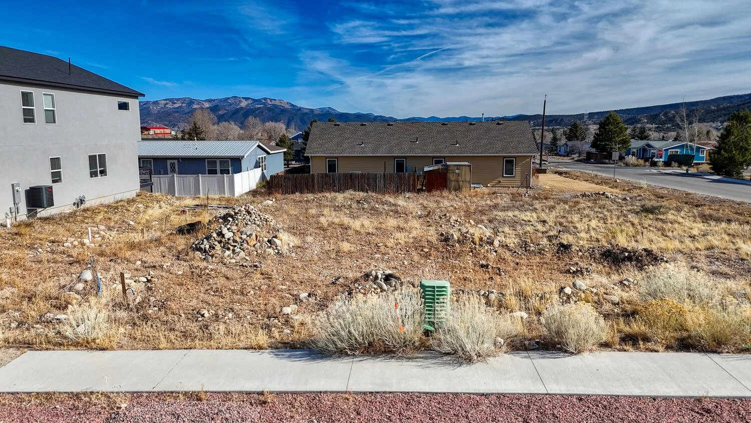 400  410 Alabama St Poncha-large-023-007-Ground Level Views-1500x844-72dpi.jpg