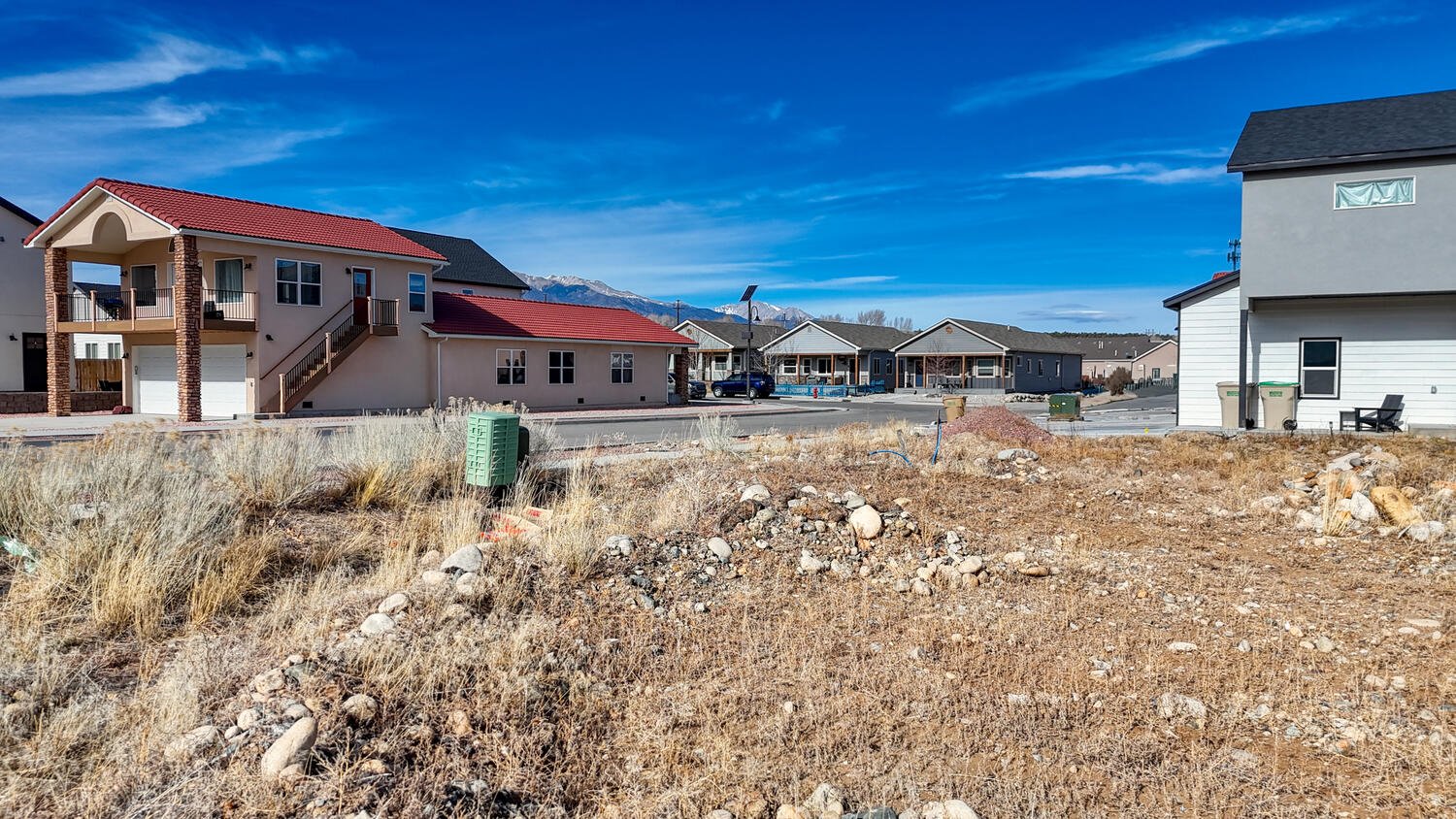 400  410 Alabama St Poncha-large-027-019-Ground Level Views-1500x844-72dpi.jpg