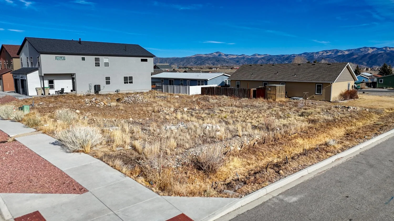 400  410 Alabama St Poncha-large-021-005-Ground Level Views-1500x844-72dpi.jpg