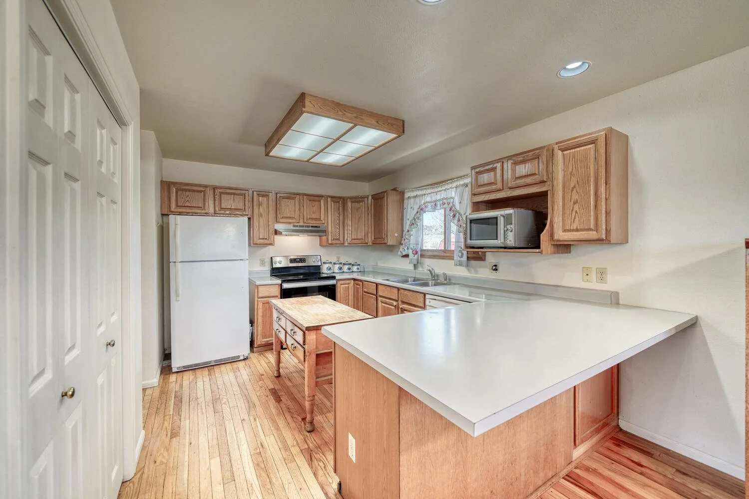 7885 CR145 Salida CO 81201 USA-large-036-066-Kitchen-1500x1000-72dpi.jpg