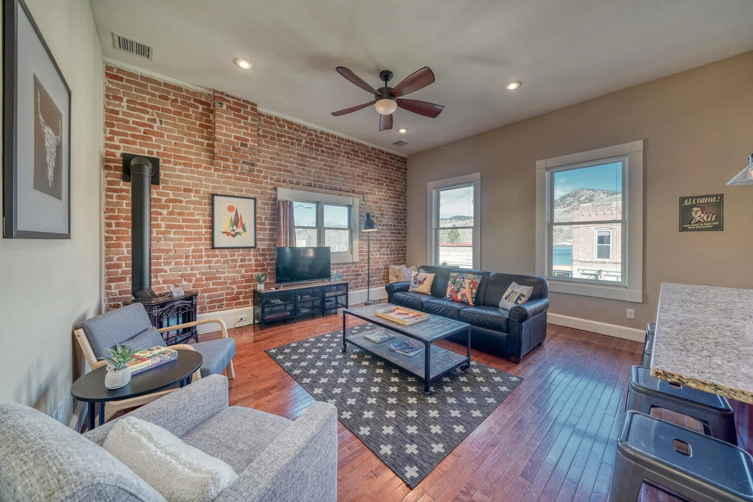139 W 1st St Unit E Salida CO-large-008-015-Living Room-1500x1000-72dpi.jpg