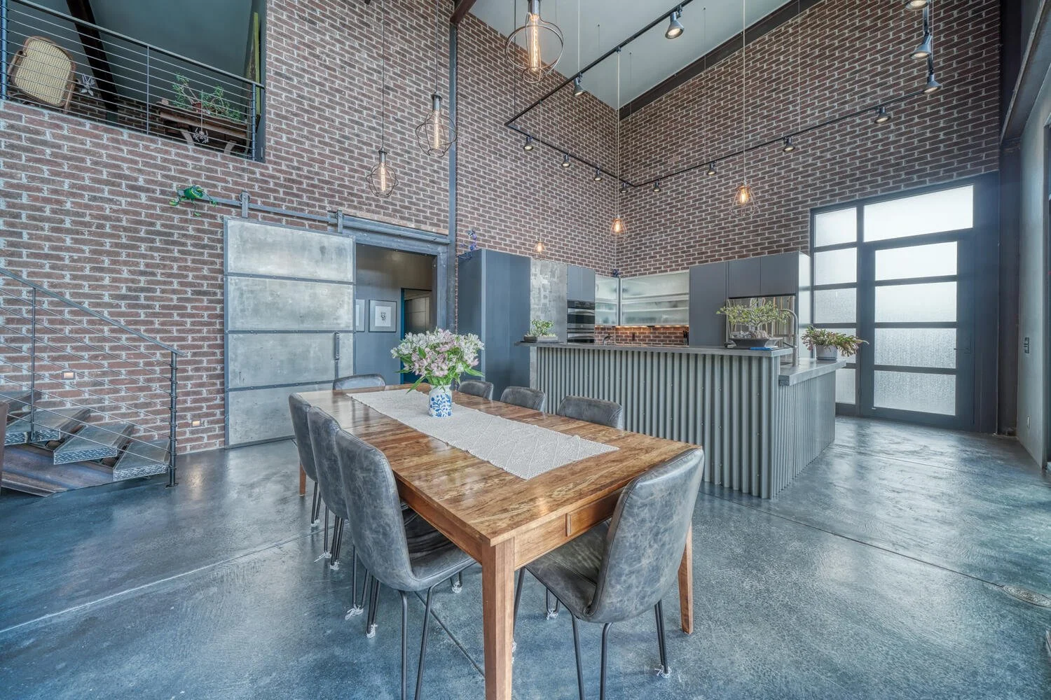 Dining Room-034-052-1500x1000.jpg