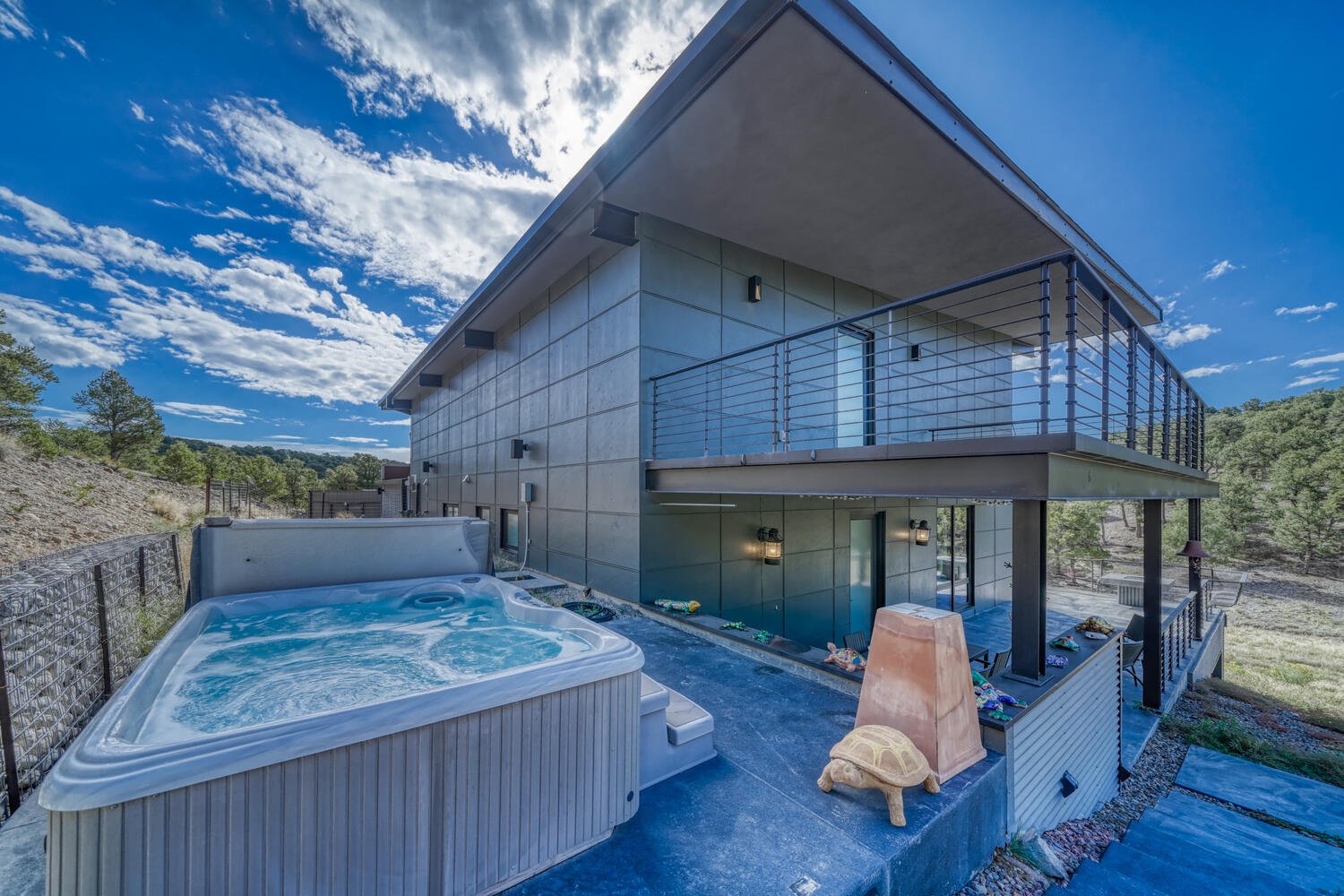 Exterior Hot Tub-020-044-1500x1000.jpg