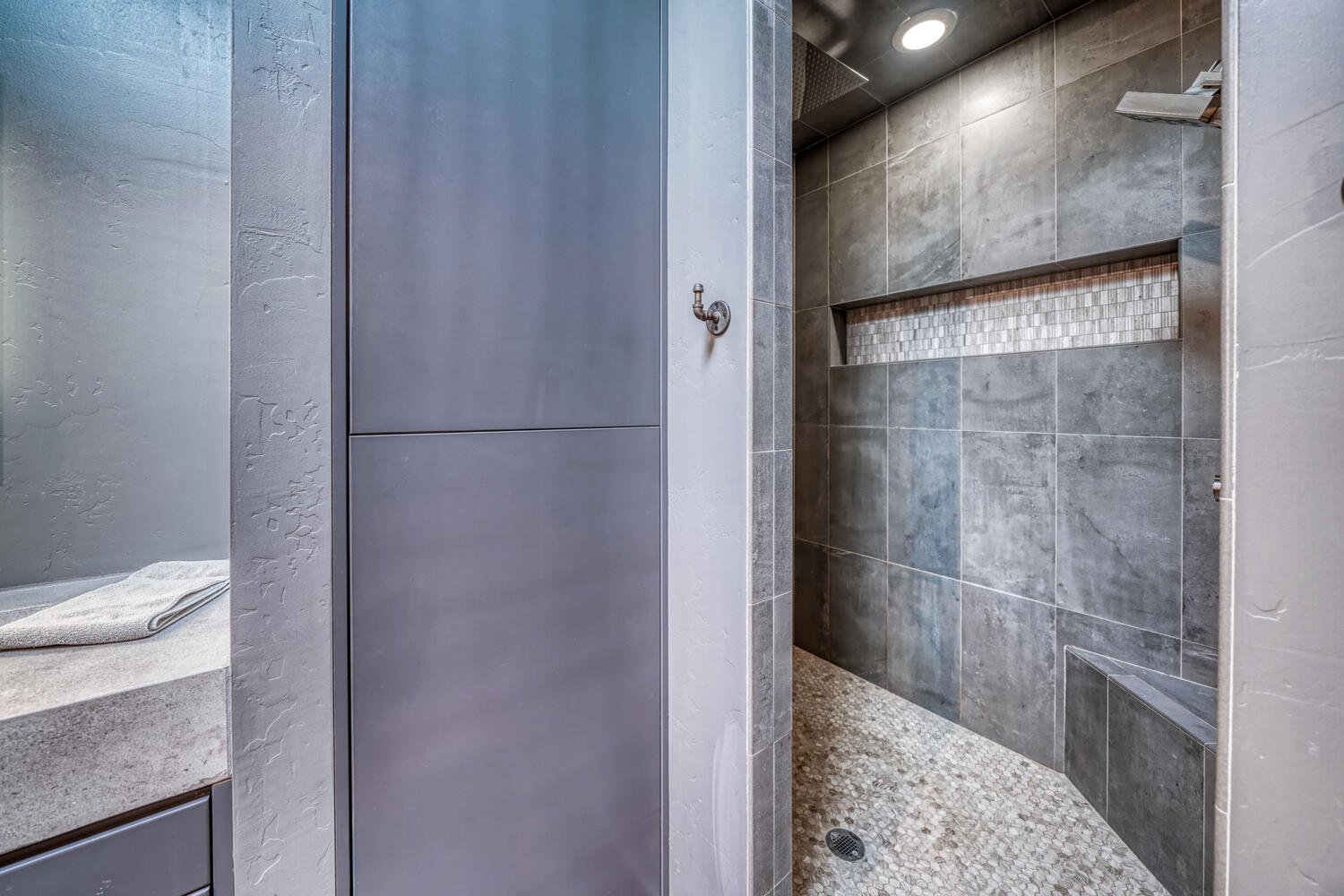 Primary Bathroom-048-082-1500x1000.jpg