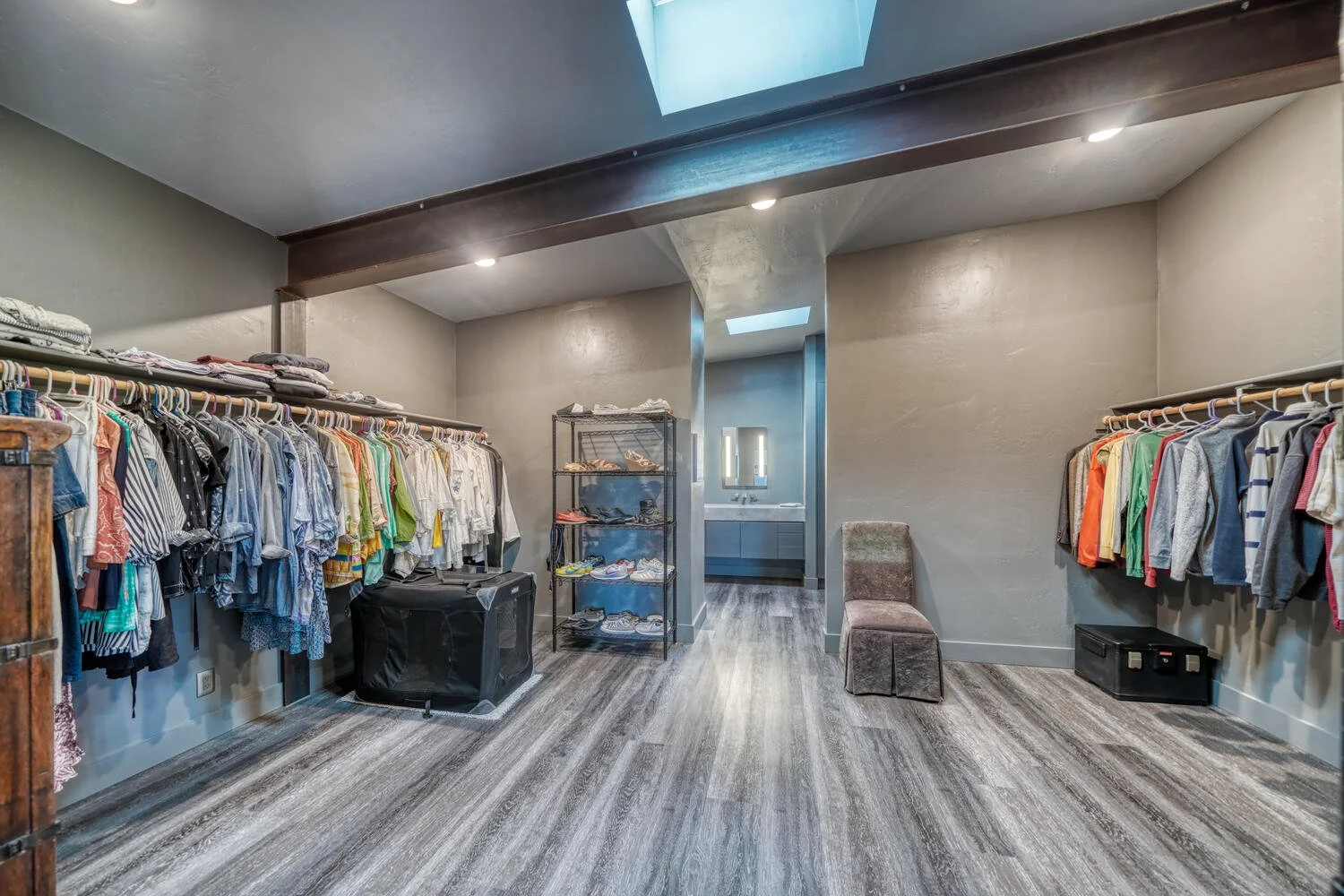 Primary Closet-044-030-1500x1000.jpg