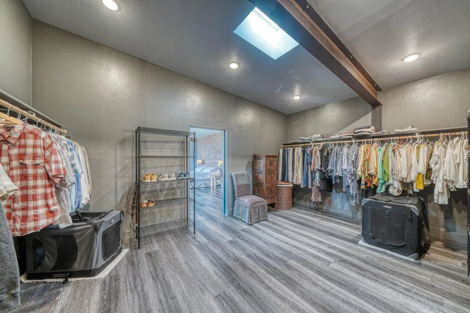 Primary Closet-045-076-1500x1000.jpg