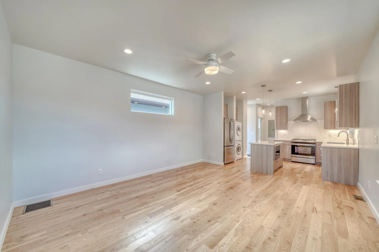 022-018-Living Room-1500x1000.jpg