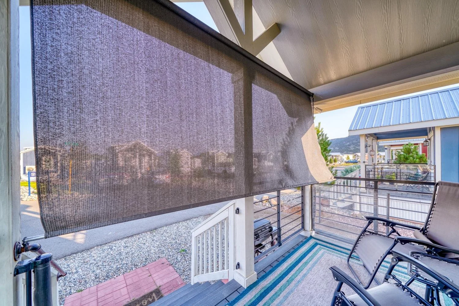 007-019-Front Porch Sun-1500x1000.jpg