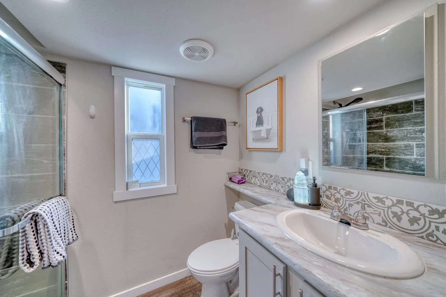 019-014-Bathroom-1500x1000.jpg