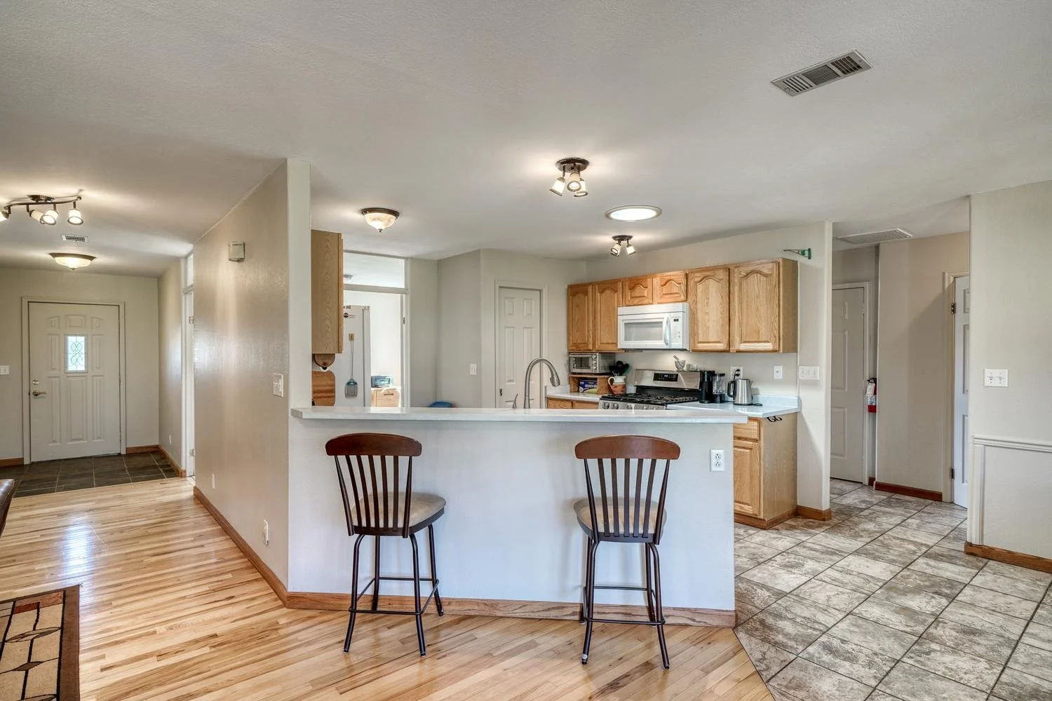 031-001-Kitchen-1500x1000.jpg