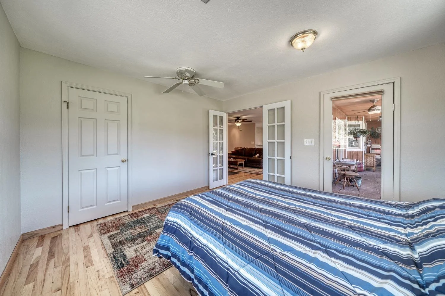 047-073-Bedroom-1500x1000.jpg