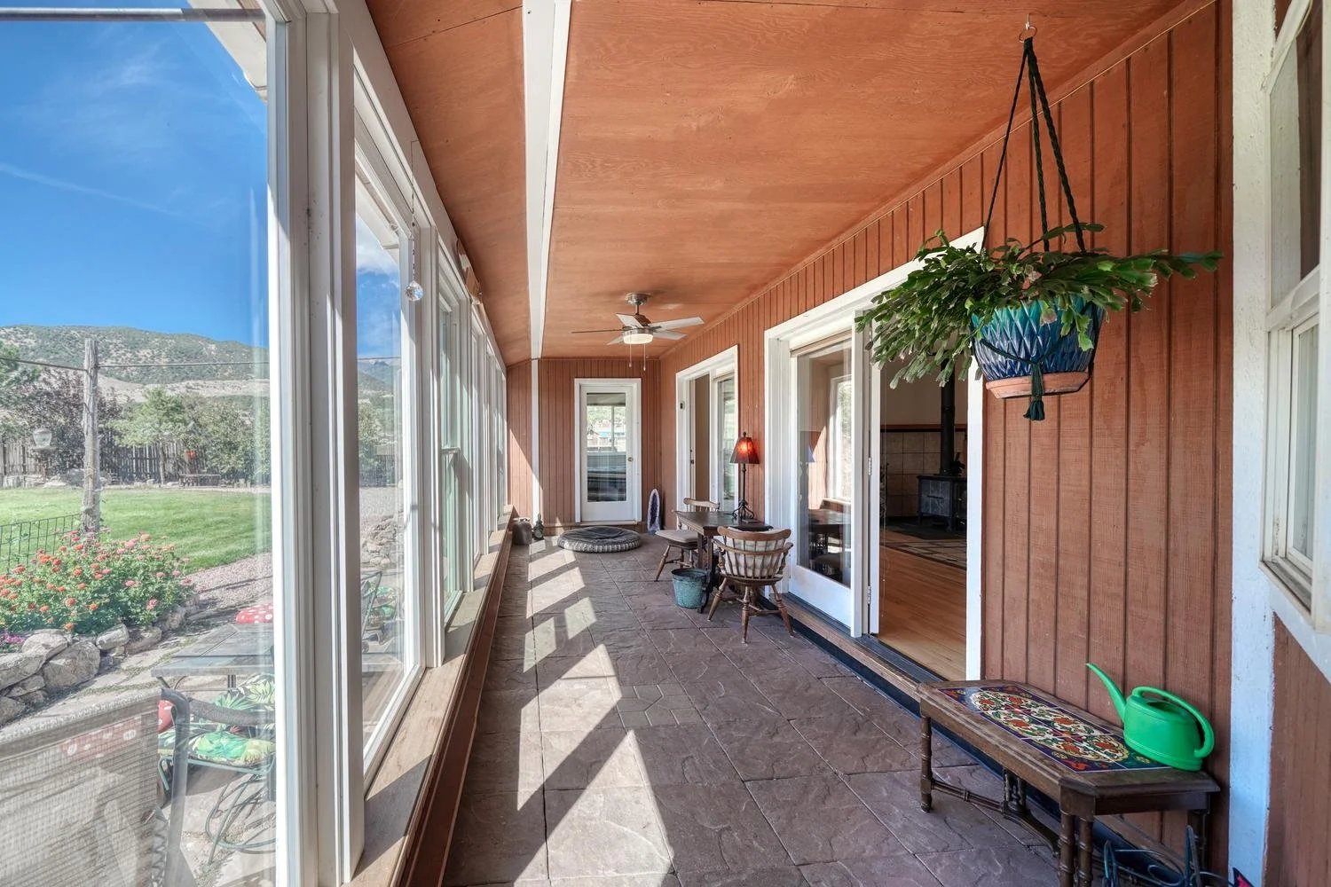 049-021-Sun Room-1500x1000.jpg